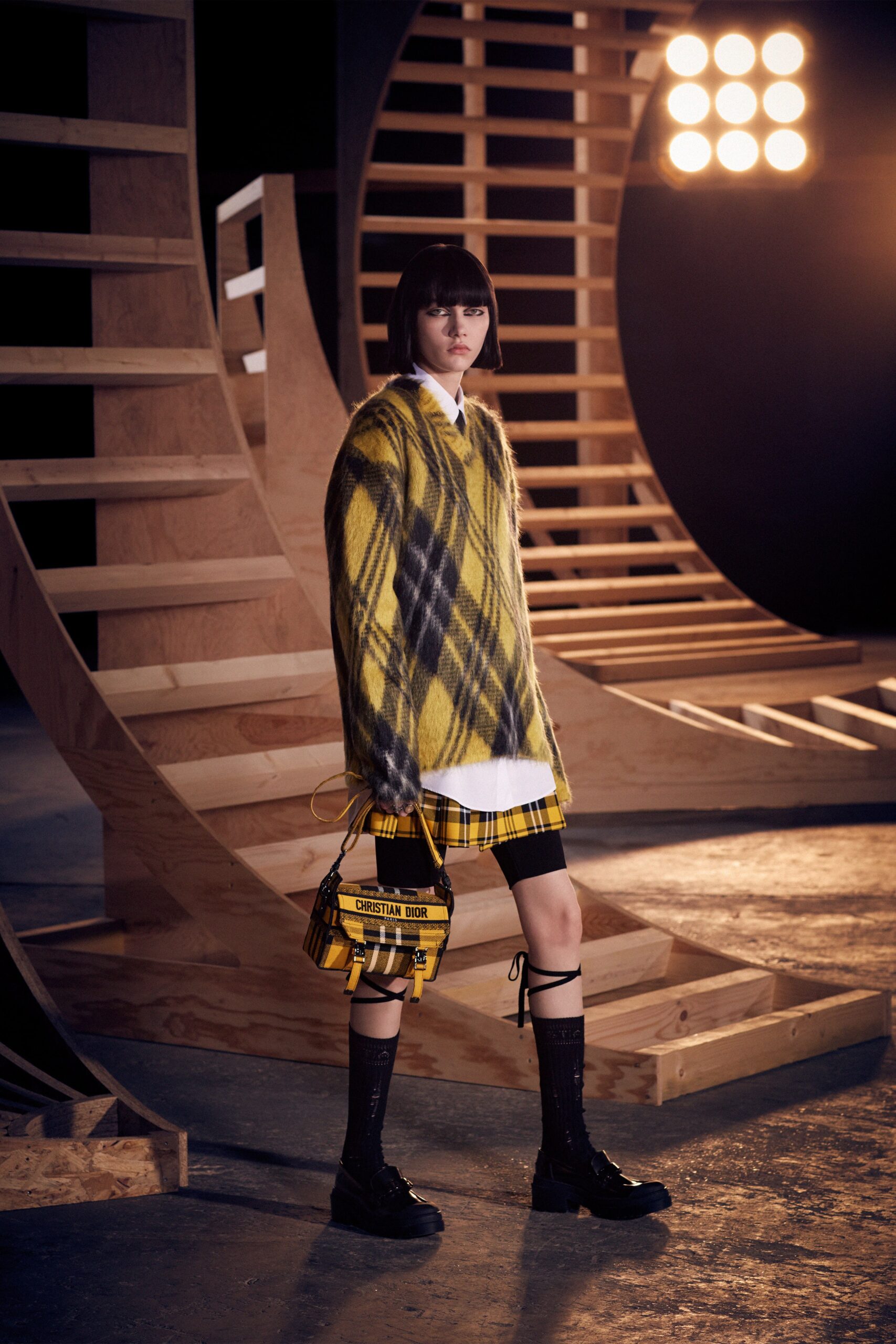 Christian Dior F/W 22 Look 30