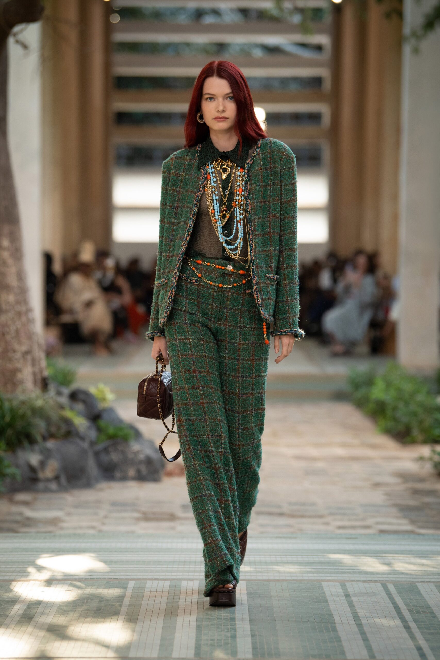Chanel F/W 23 Look 27