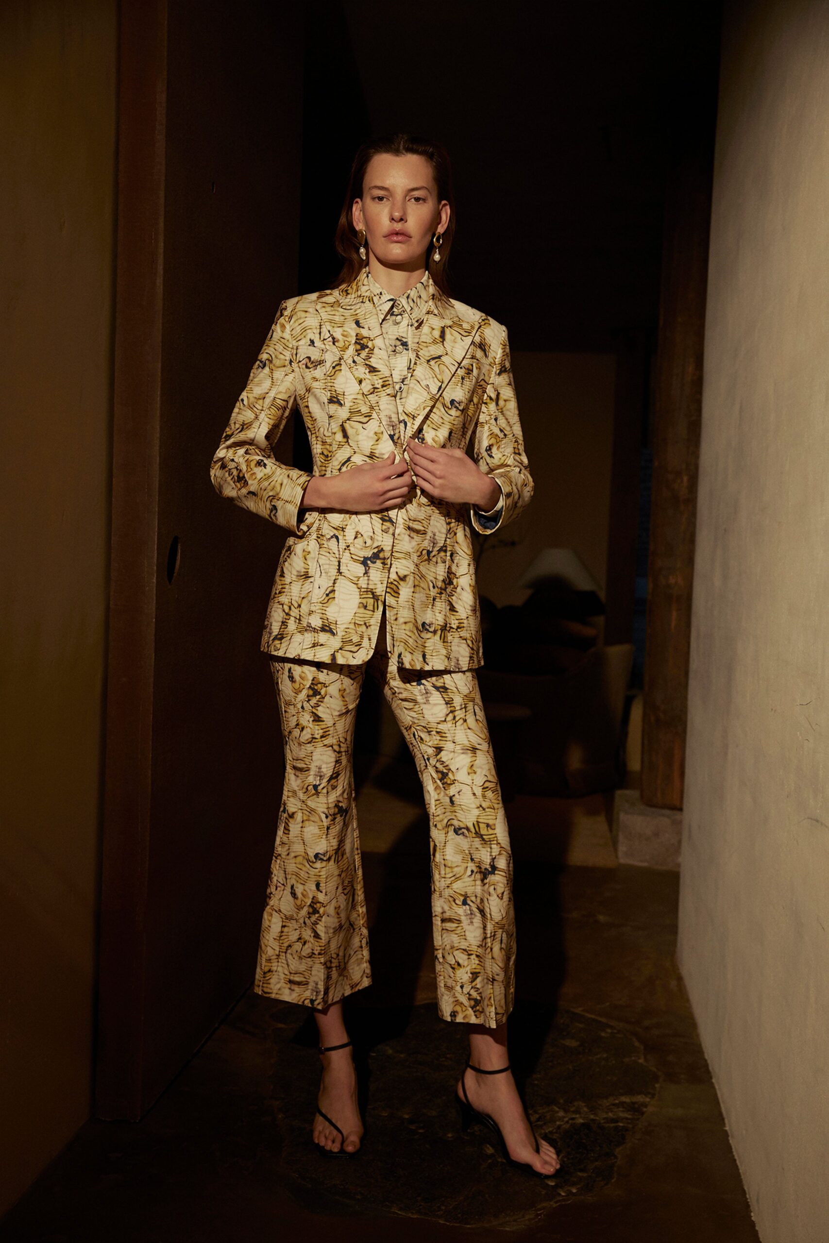 printed tailored blazer suit