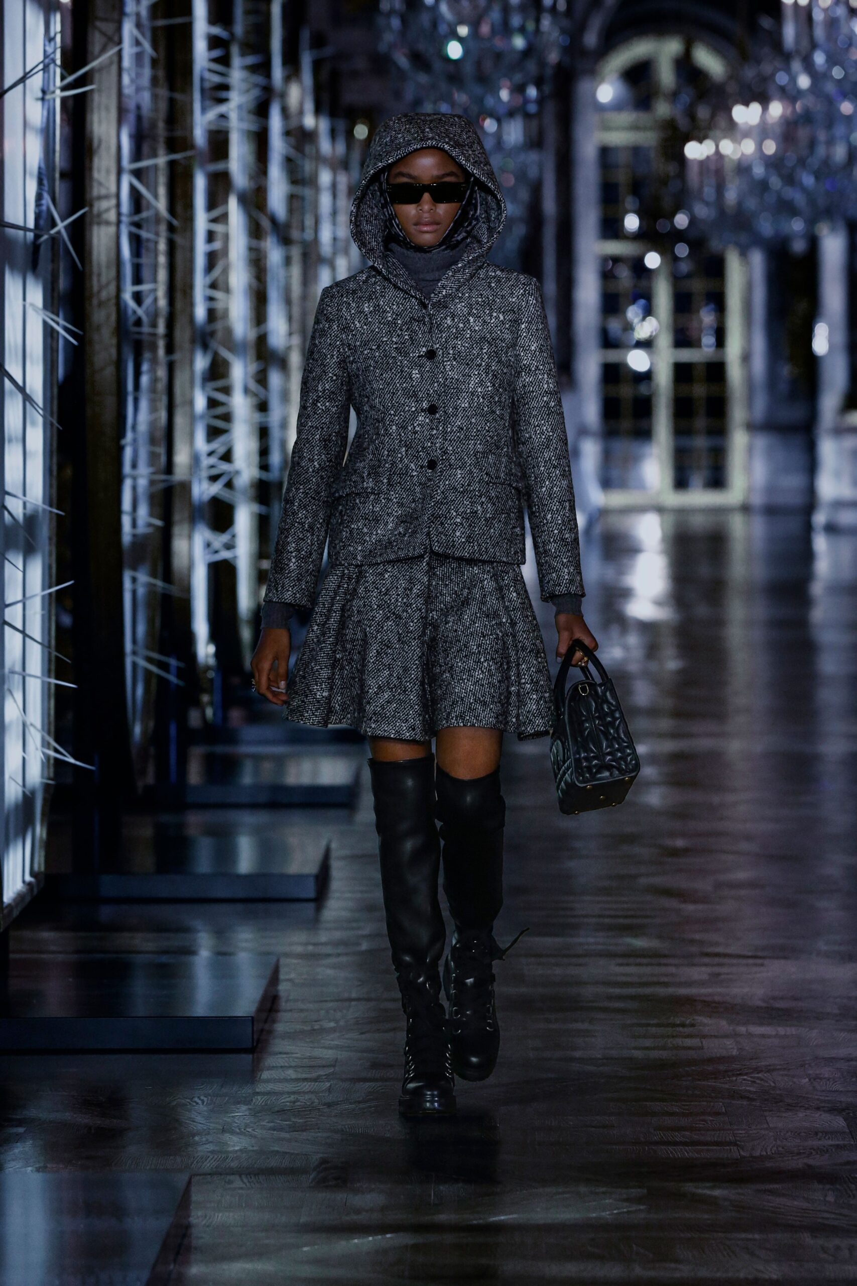 Christian Dior F/W 21 Look 45