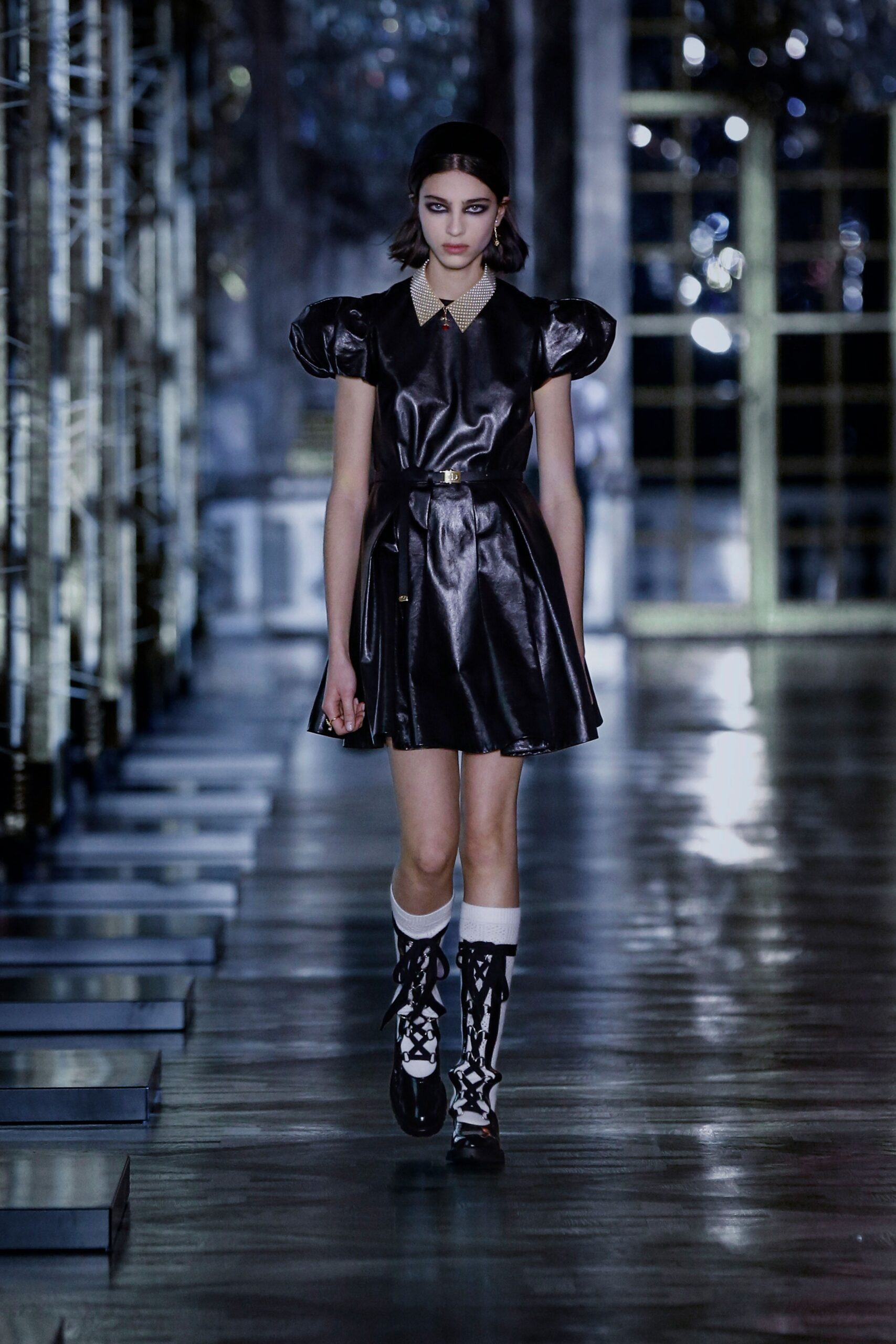 Christian Dior F/W 21 Look 60