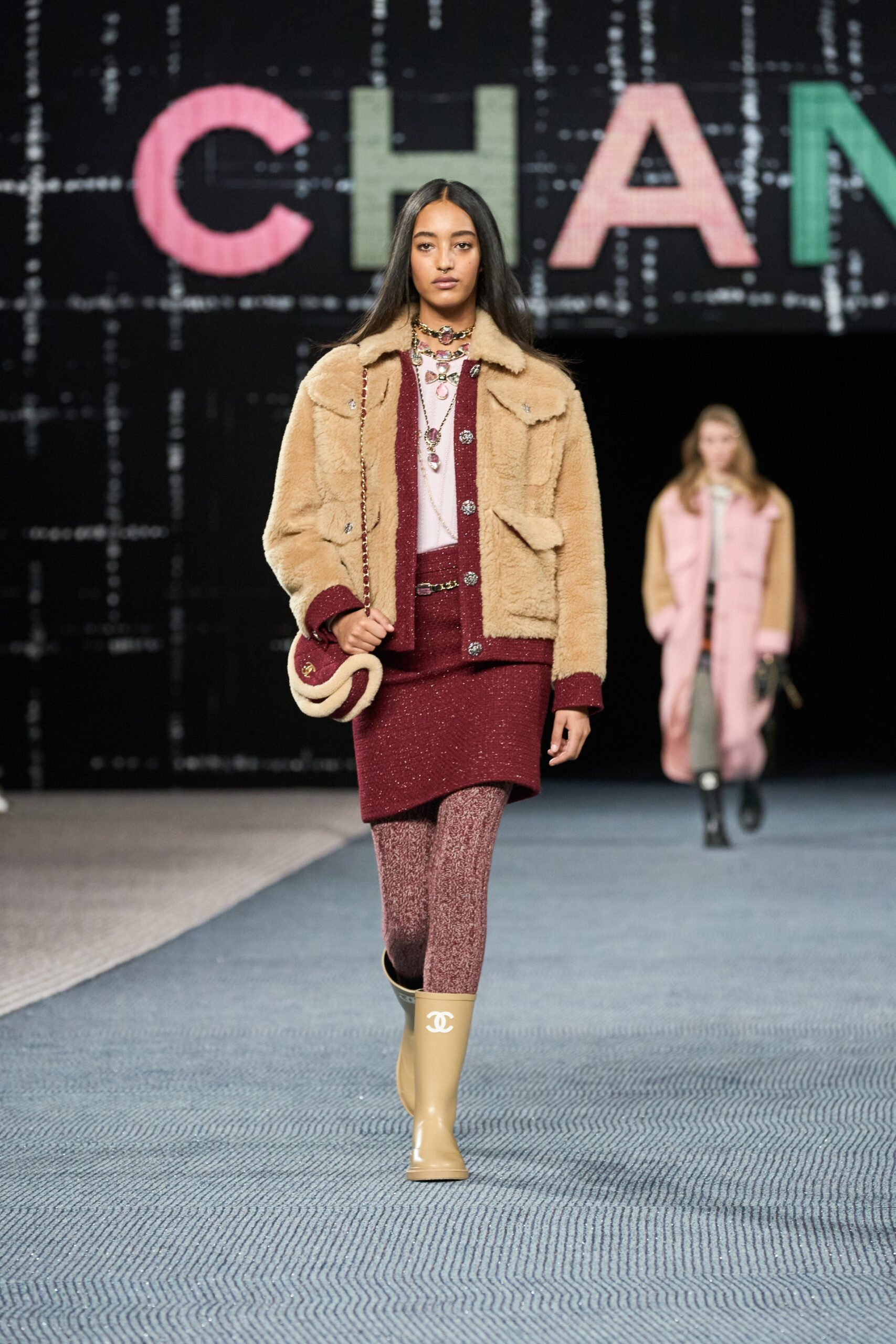Chanel F/W 22 Look 67
