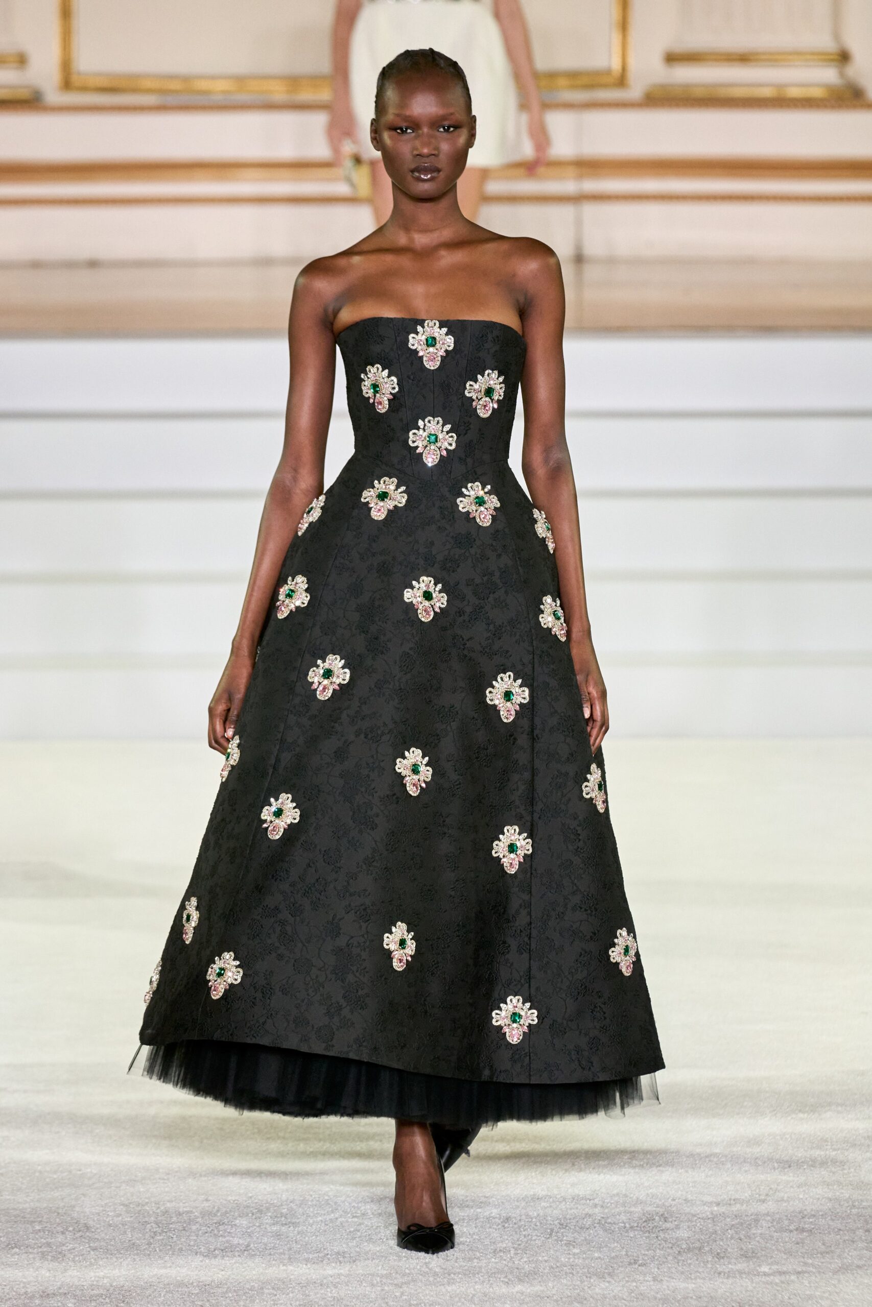 Carolina Herrera F/W 23 Look 53