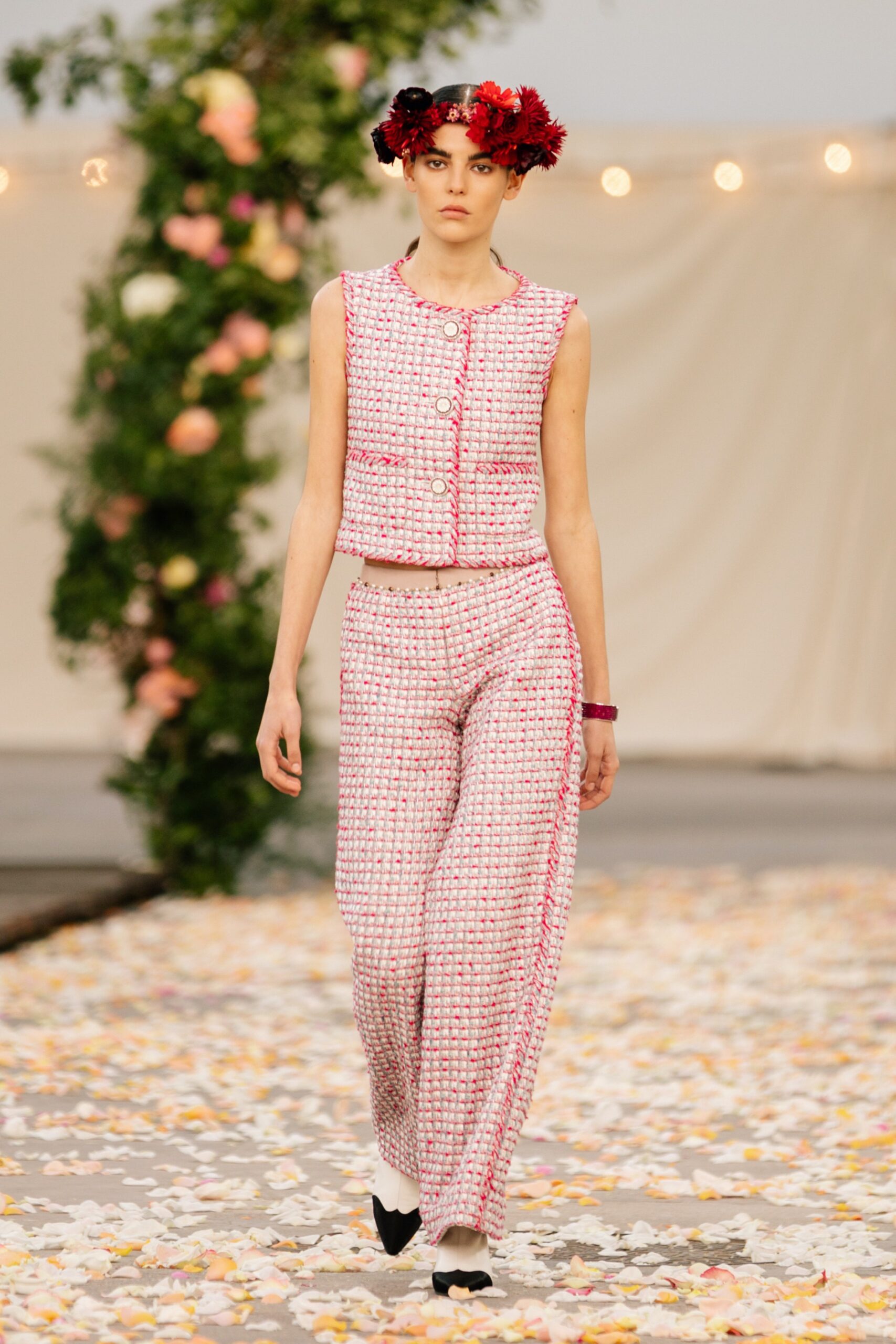 Chanel S/S 21 Couture Look 112