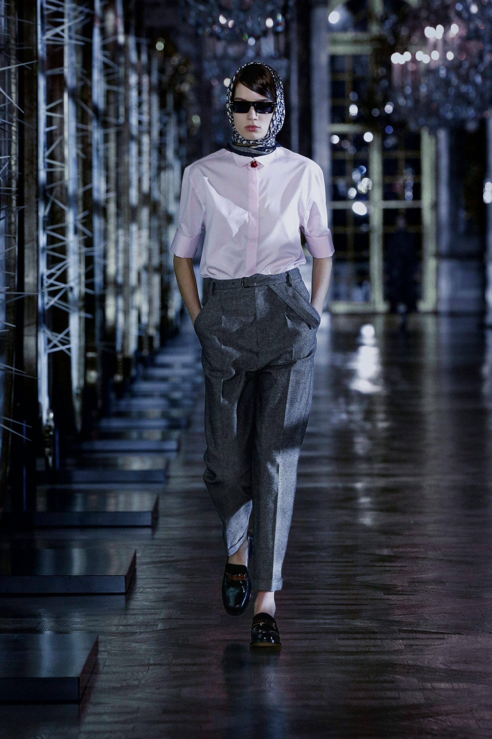 Christian Dior F/W 21 Look 84