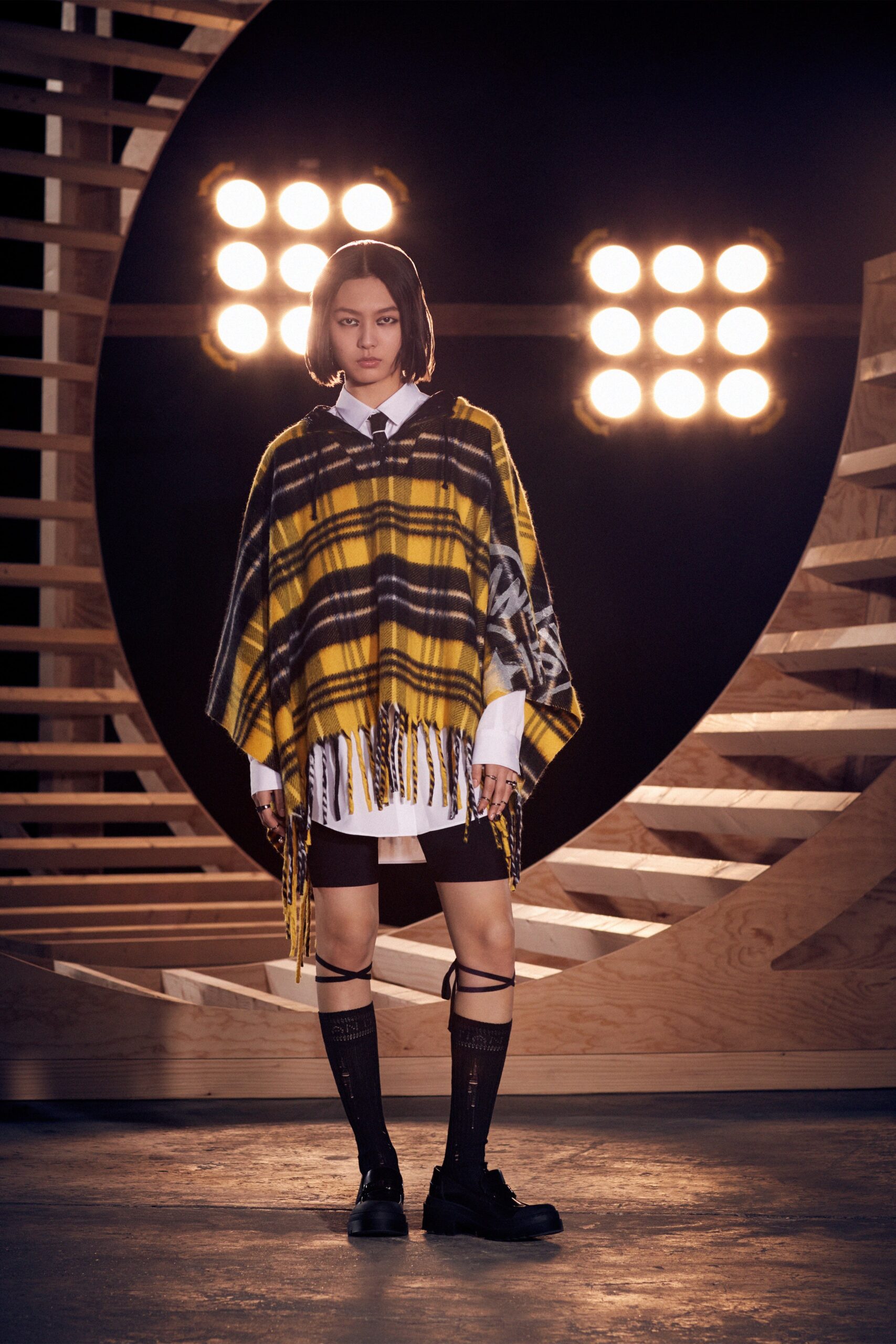 Christian Dior F/W 22 Look 95