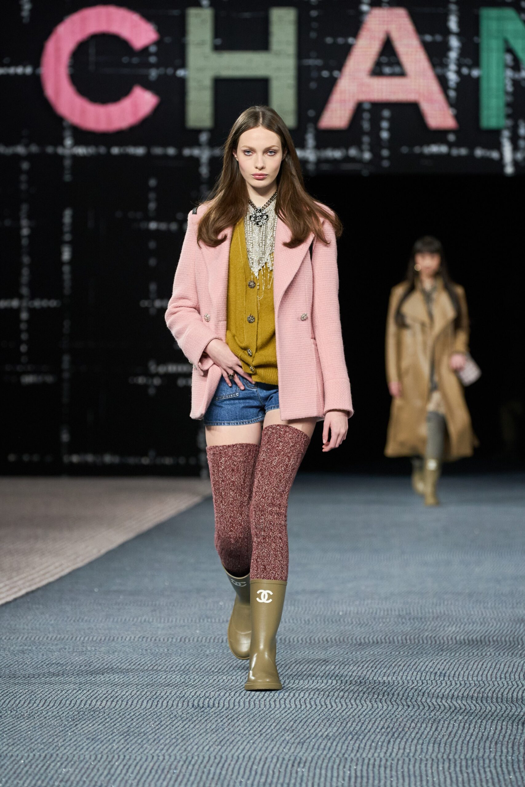 Chanel F/W 22 Look 93