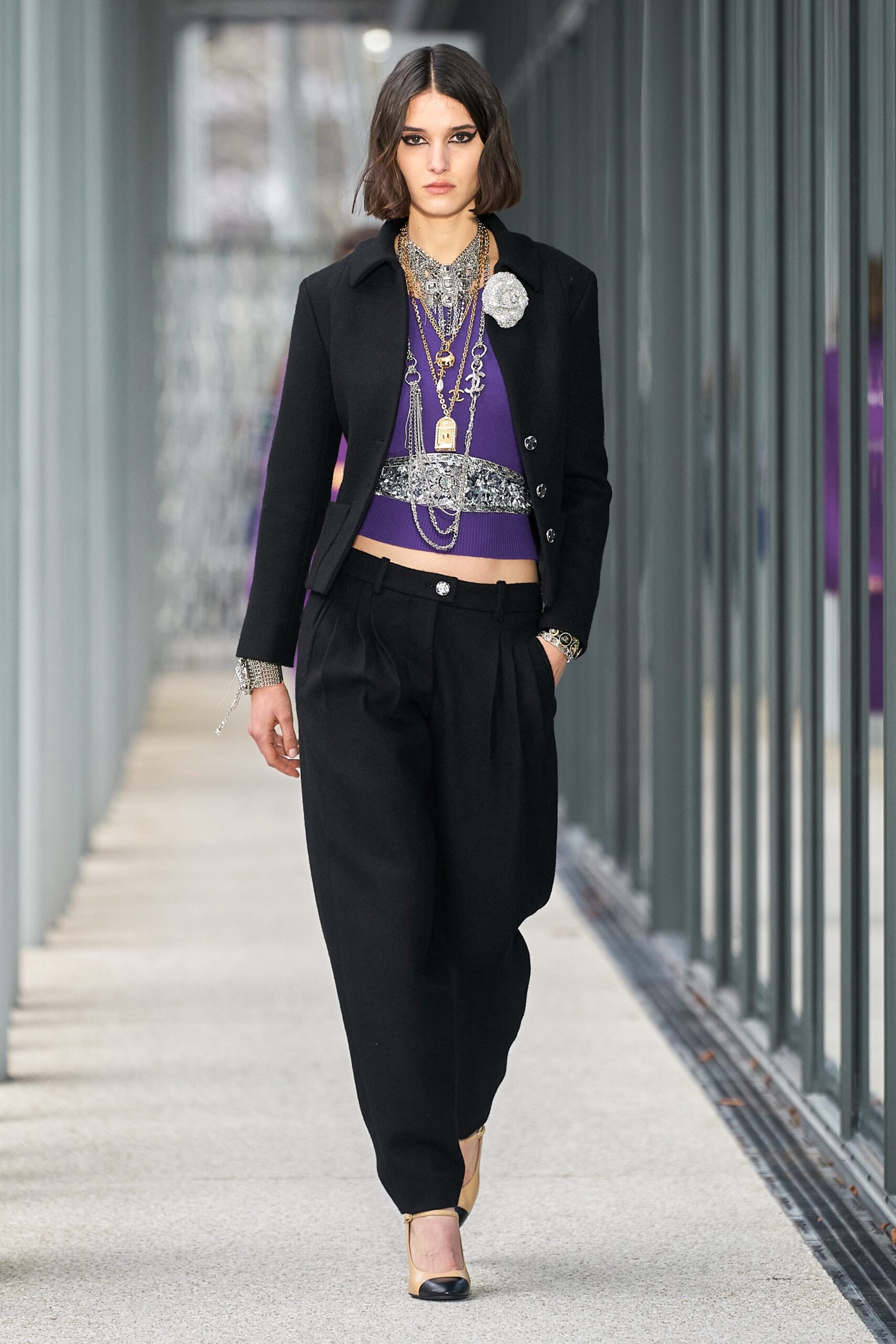 Chanel F/W 22 Look 100