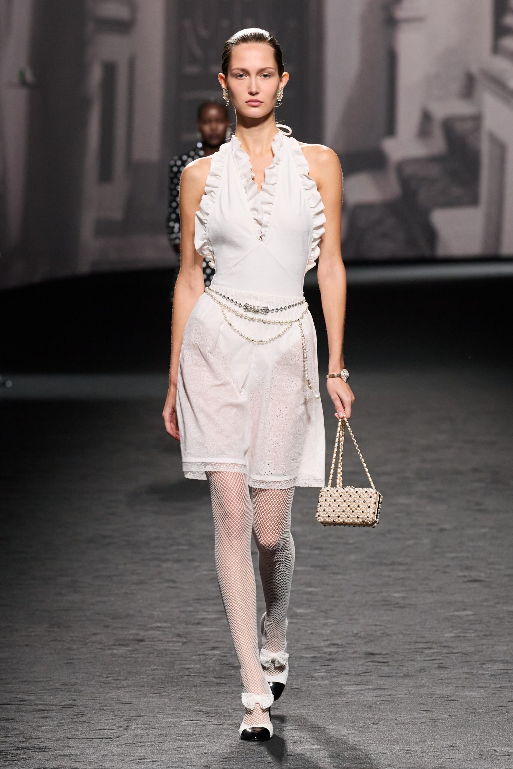 Chanel S/S 23 Look 104