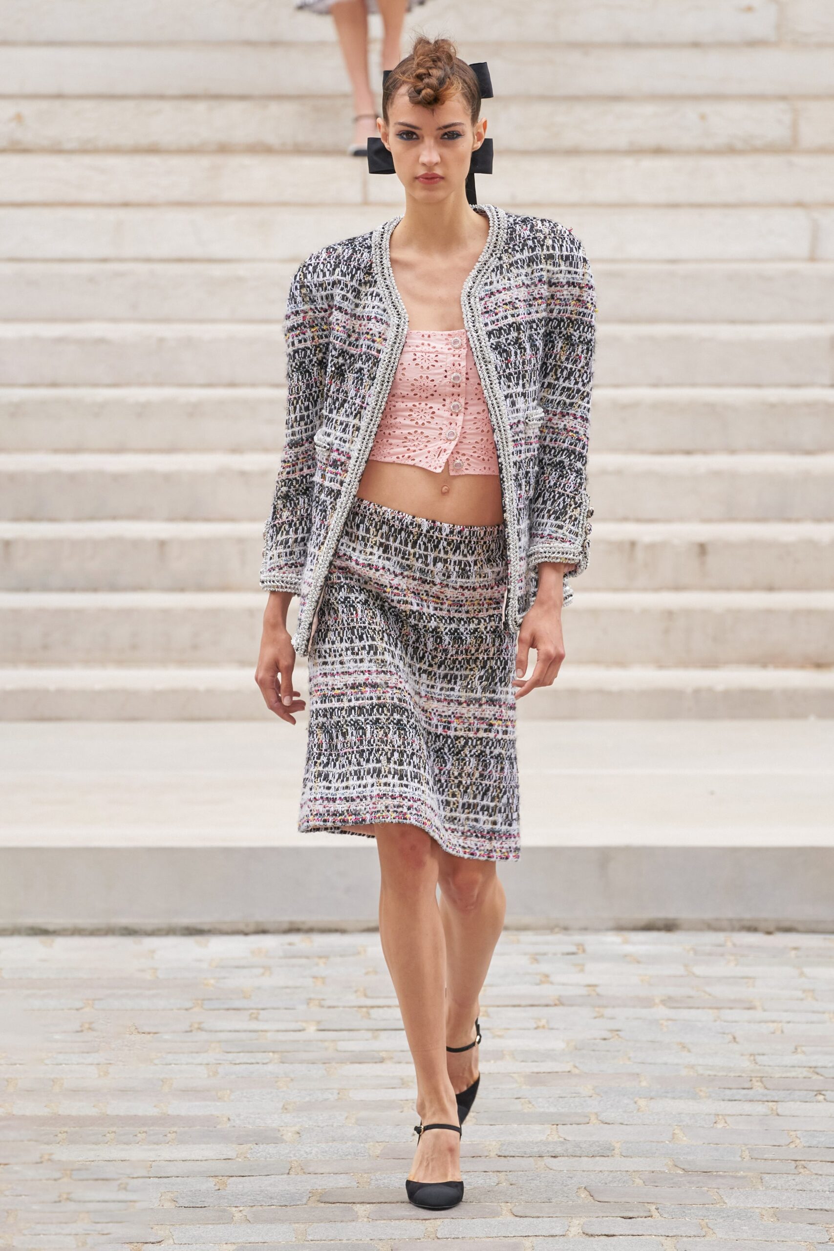 Chanel F/W 21 Couture Look 101