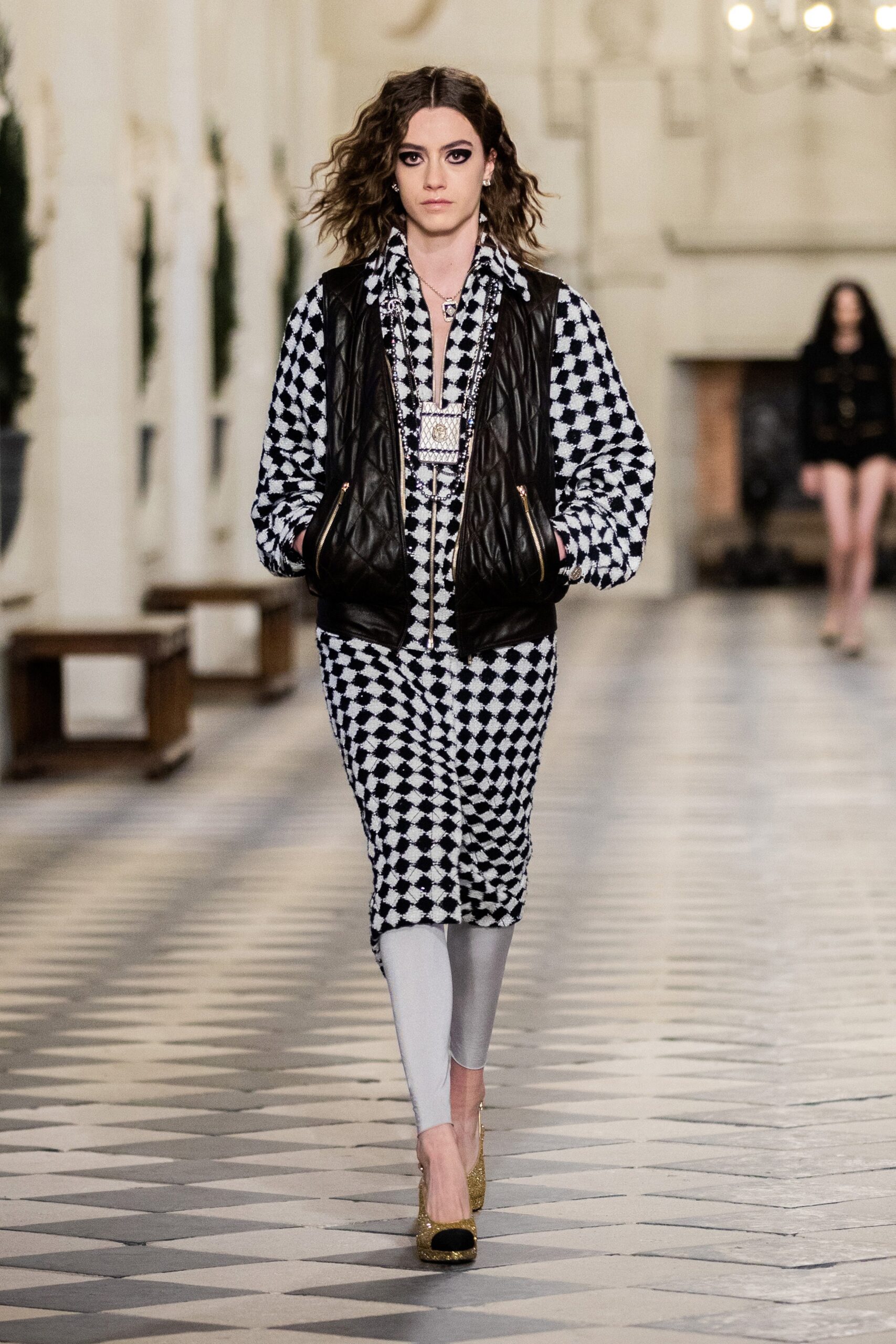 Chanel F/W 21 Look 165