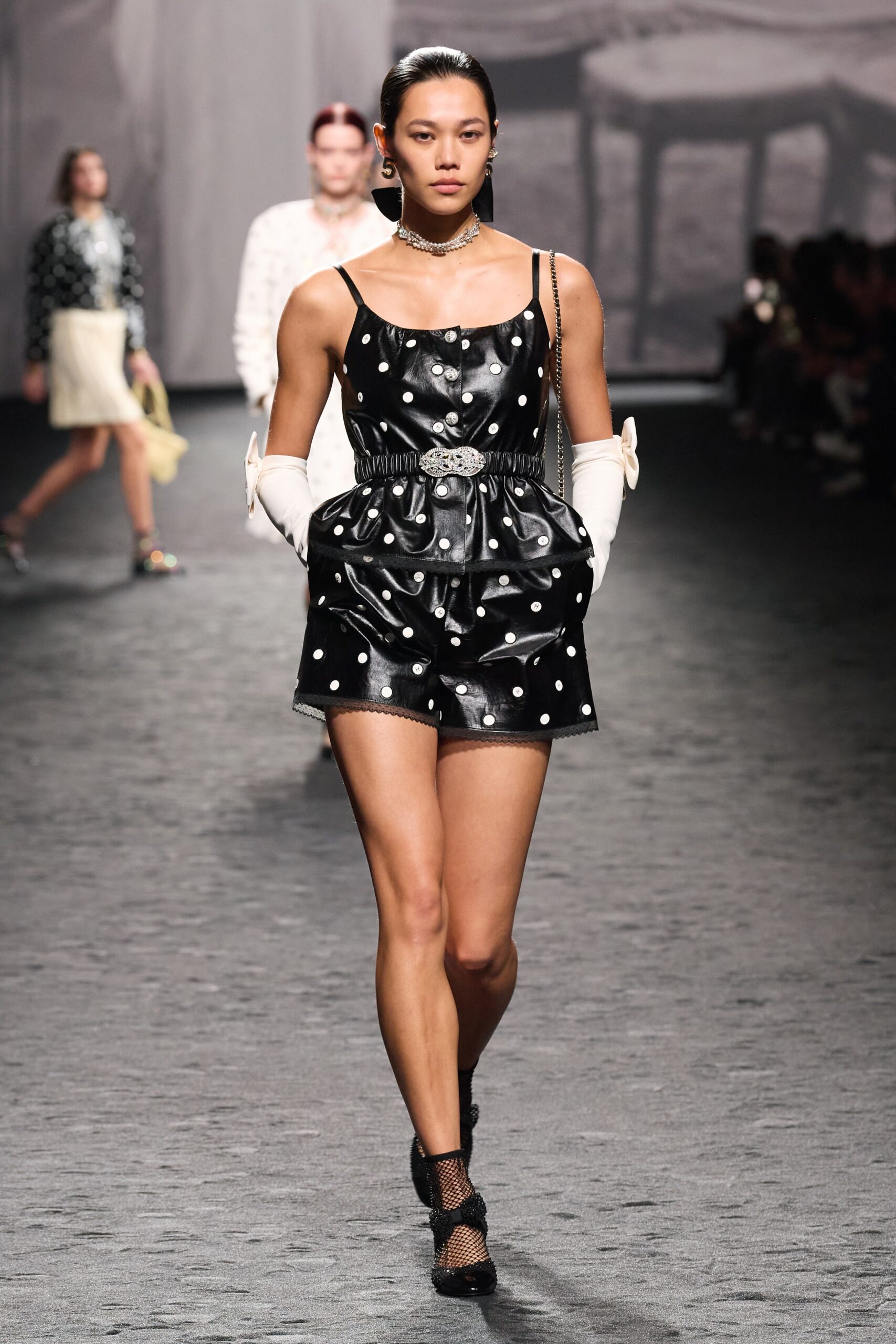 Chanel S/S 23 Look 143