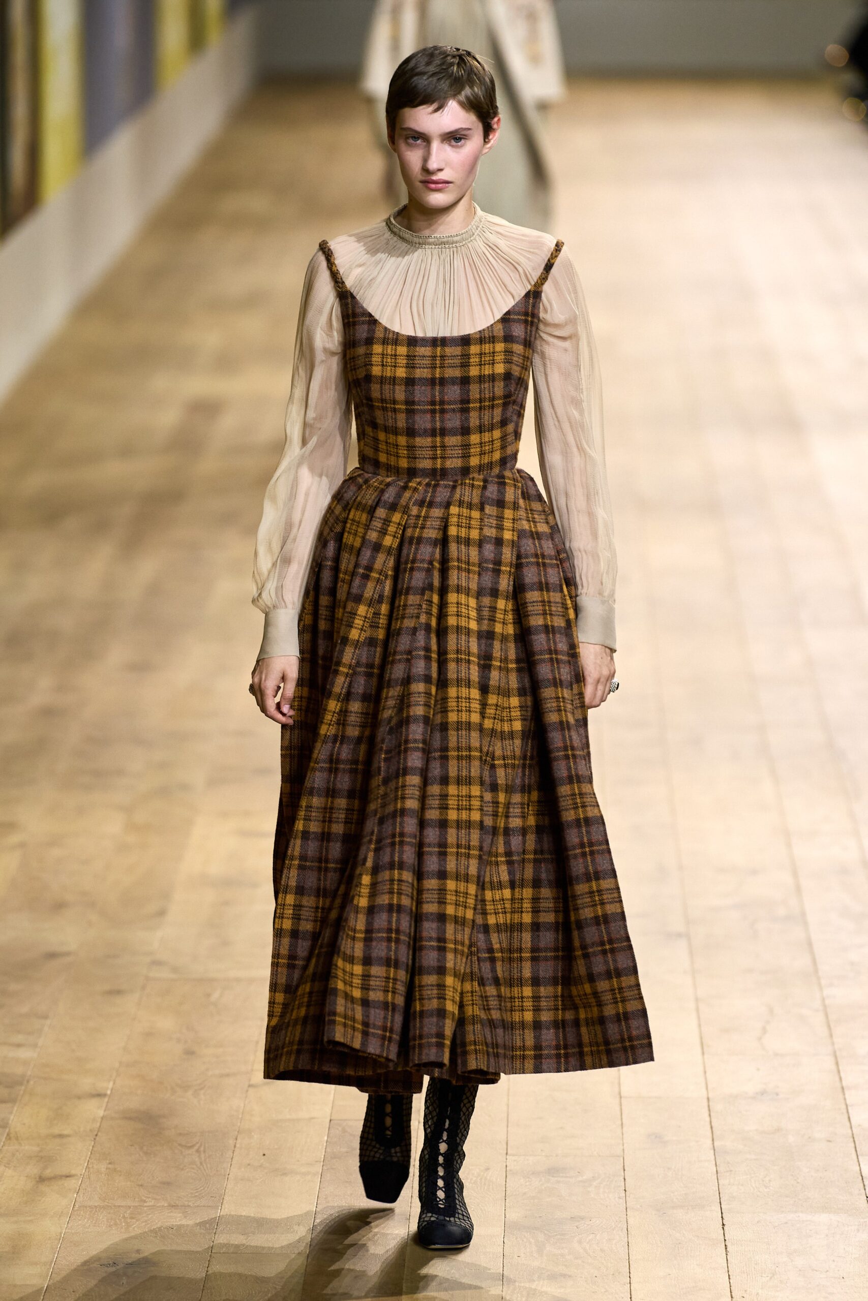 Christian Dior F/W 22 Couture Look 148