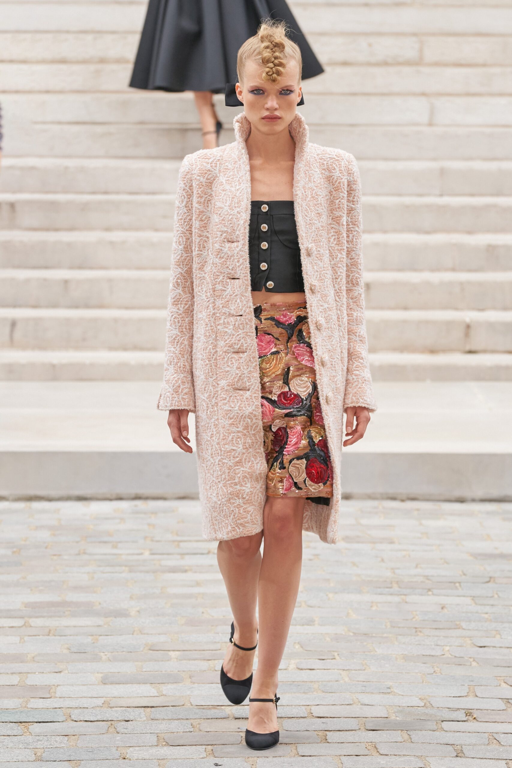 Chanel F/W 21 Couture Look 130