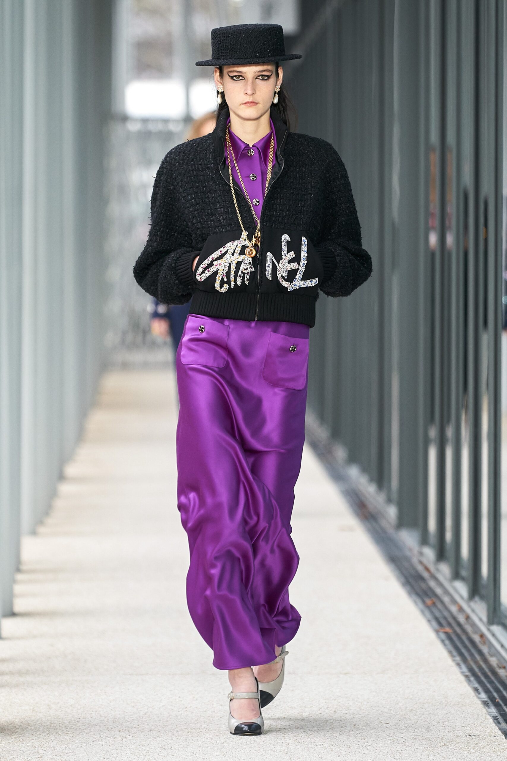 Chanel F/W 22 Look 145