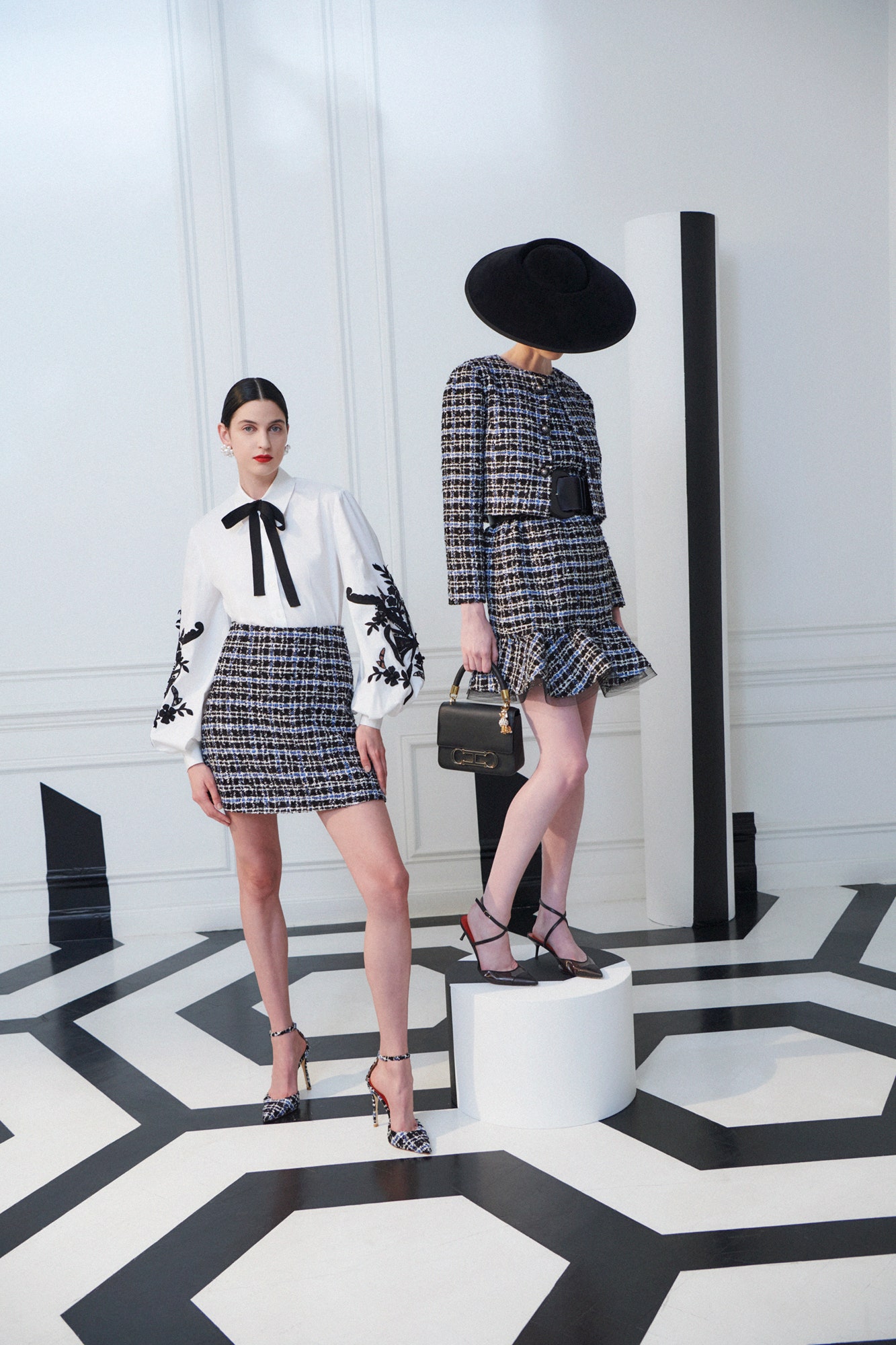 Carolina Herrera F/W 23 Look 157