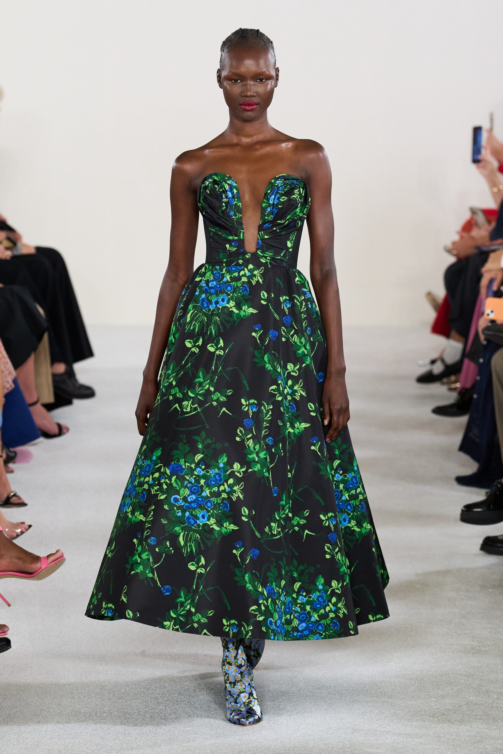 Carolina Herrera S/S 23 Look 109