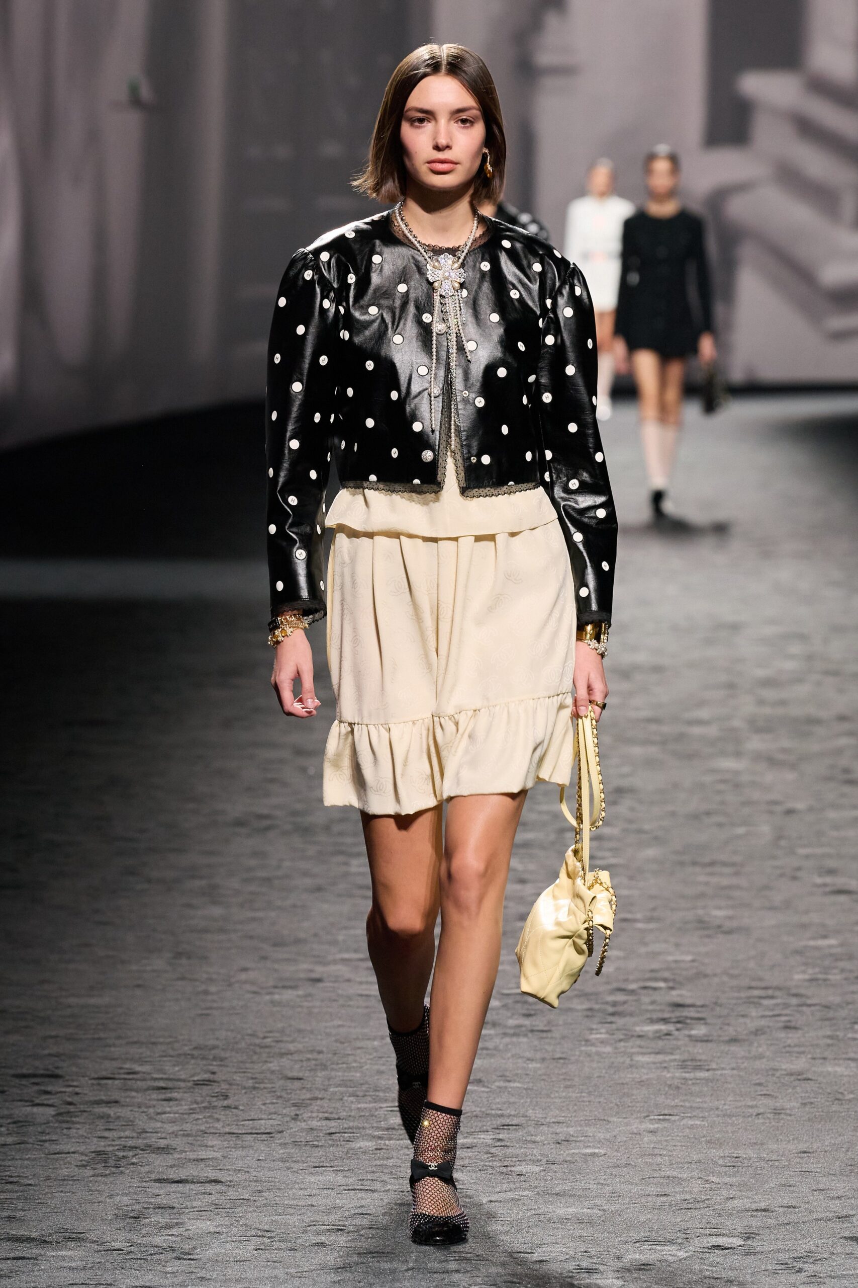 Chanel S/S 23 Look 165