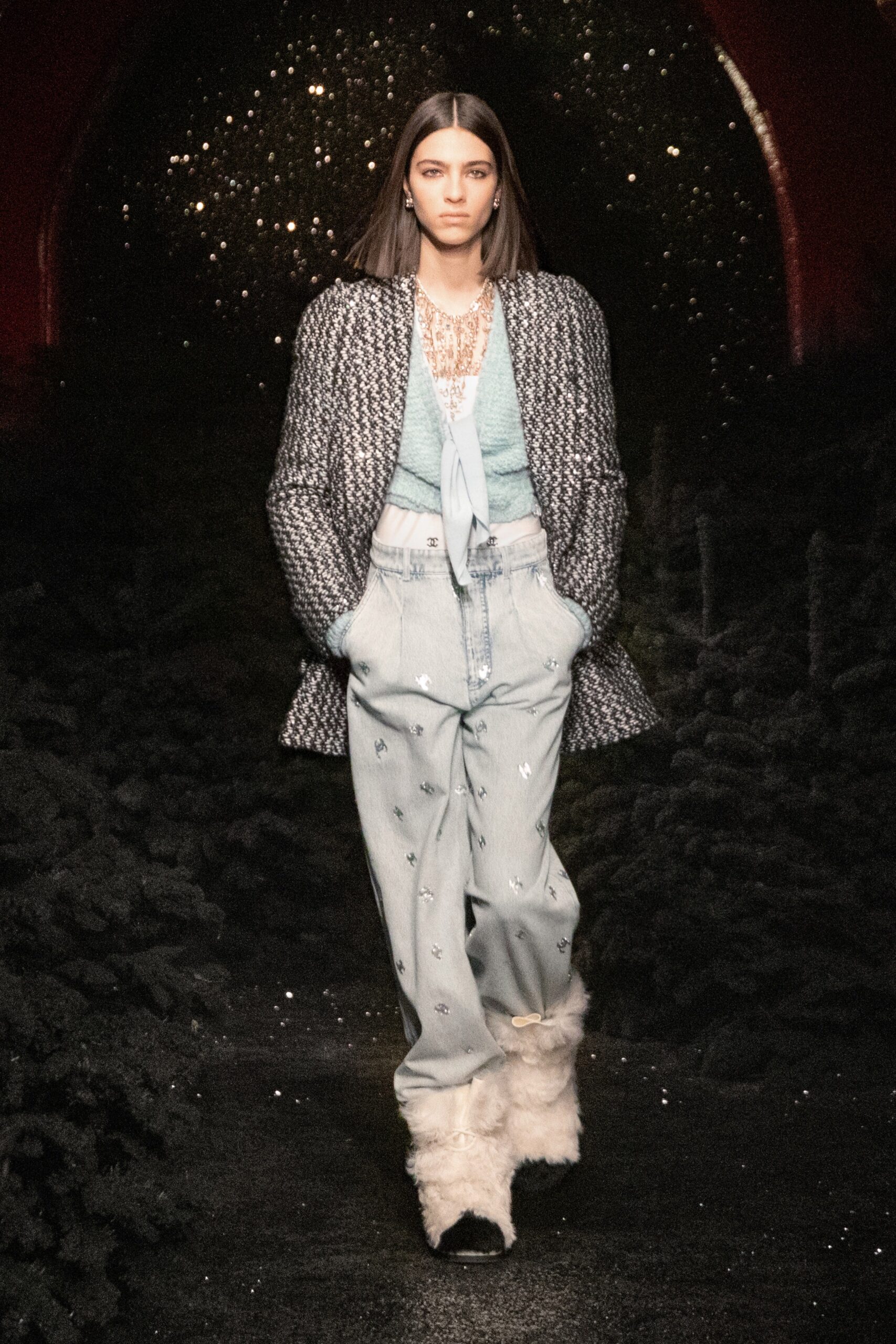 Chanel F/W 21 Look 189