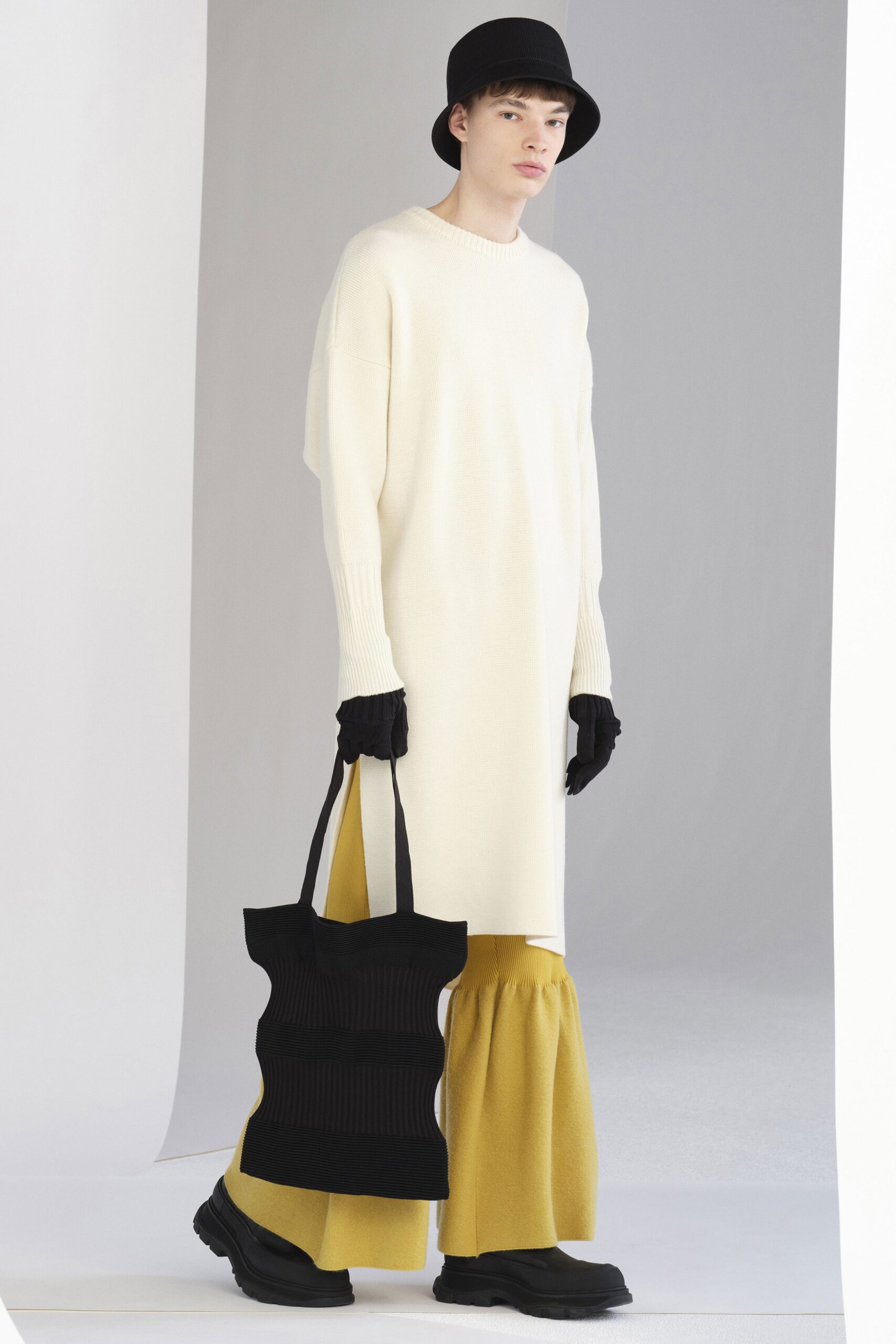 CFCL Tokyo F/W 22 Look 253