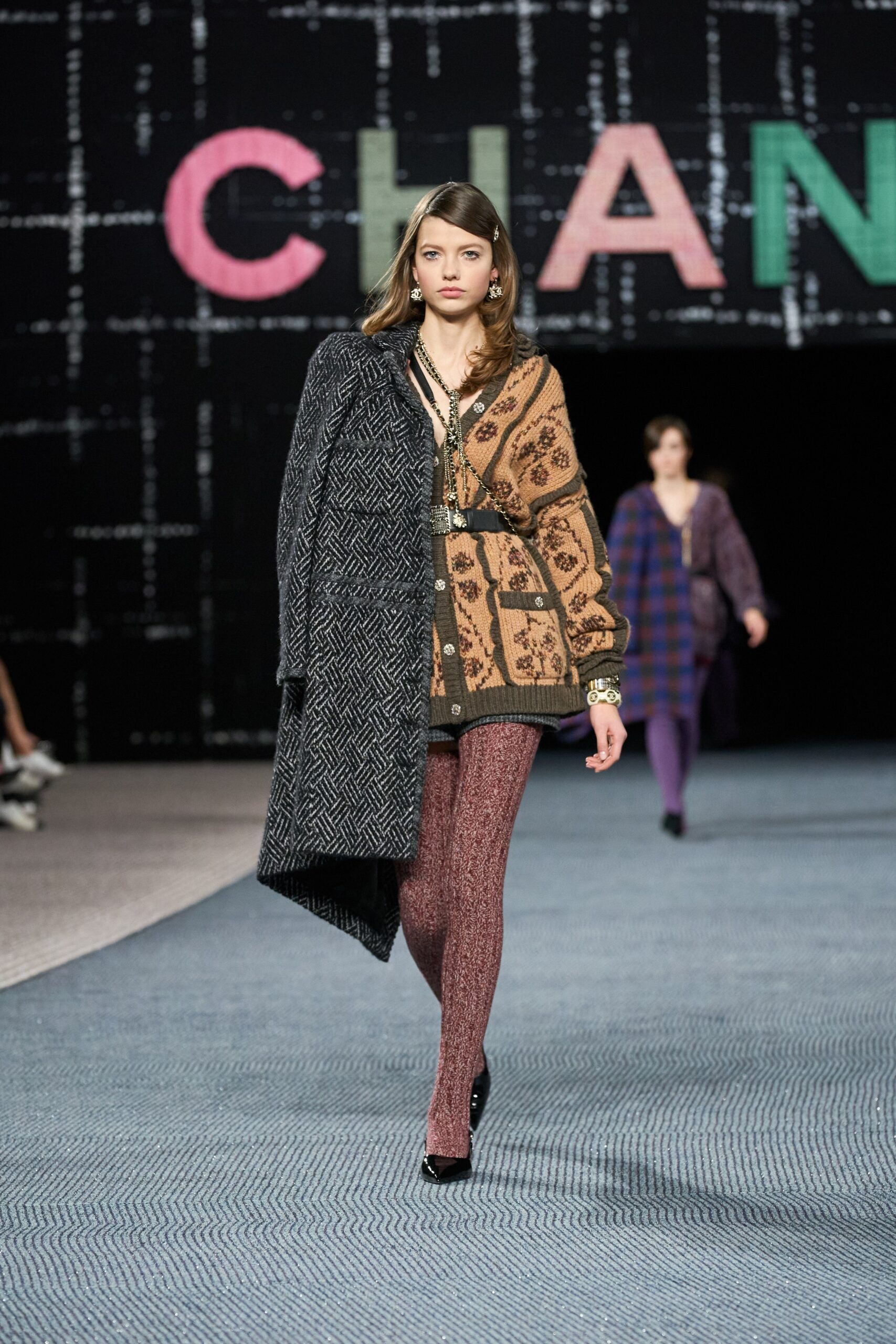 Chanel F/W 22 Look 187