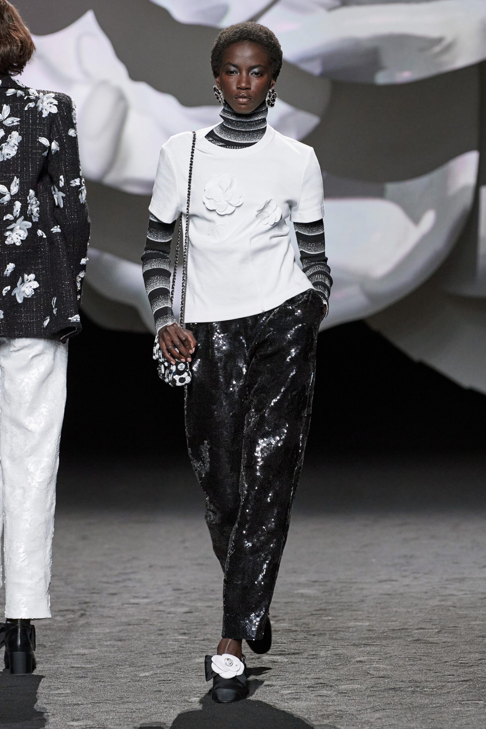 Chanel F/W 23 Look 171
