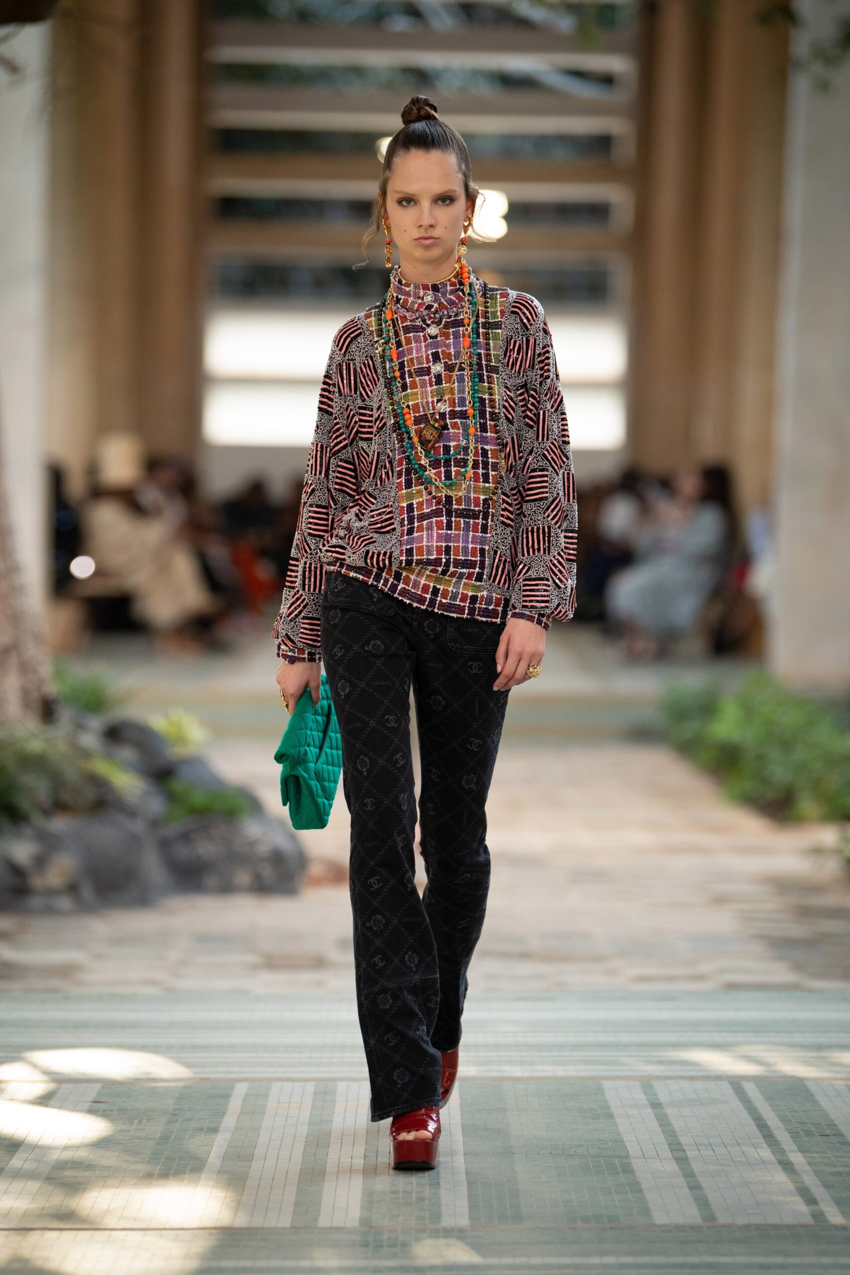 Chanel F/W 23 Look 183