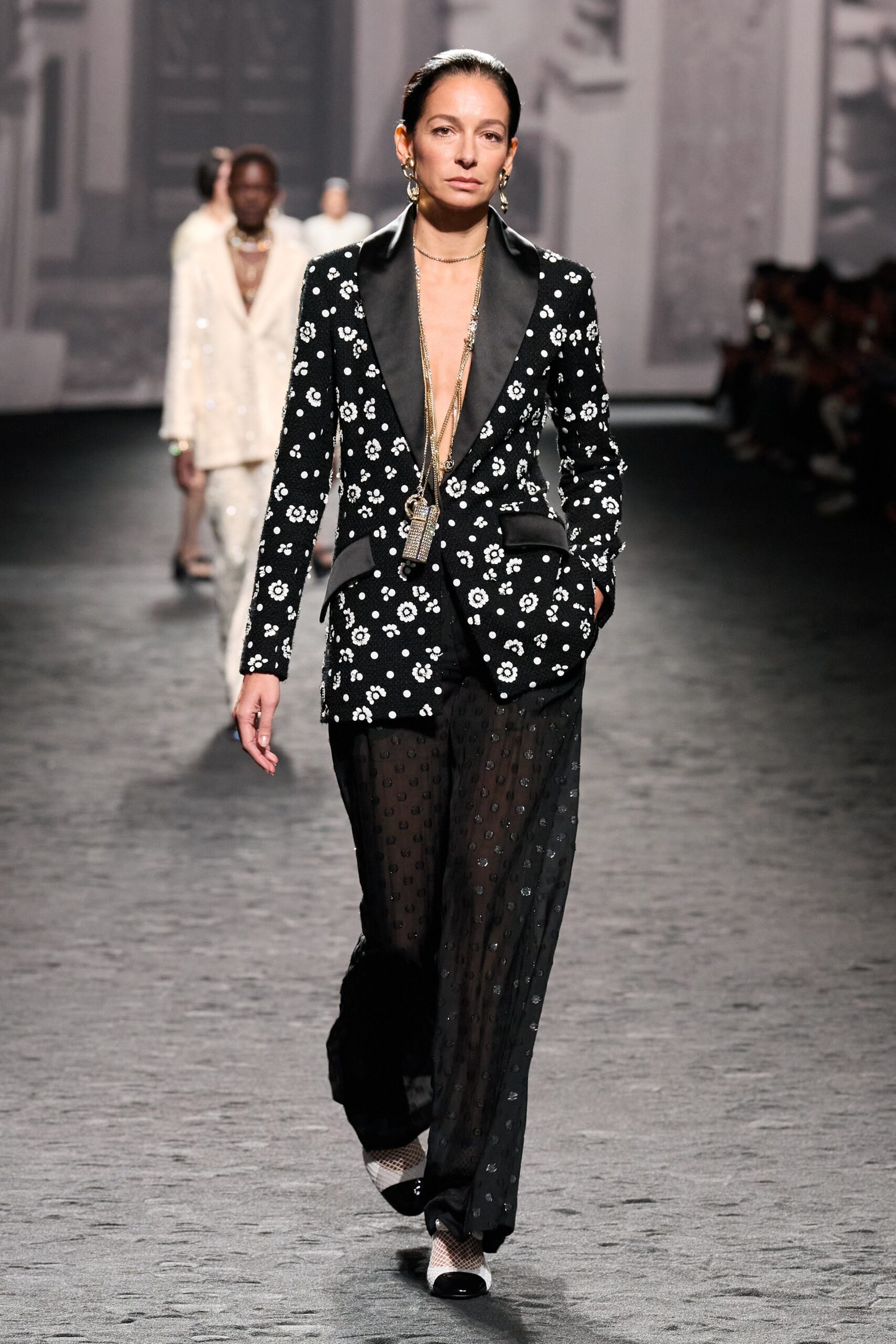 Chanel S/S 23 Look 181