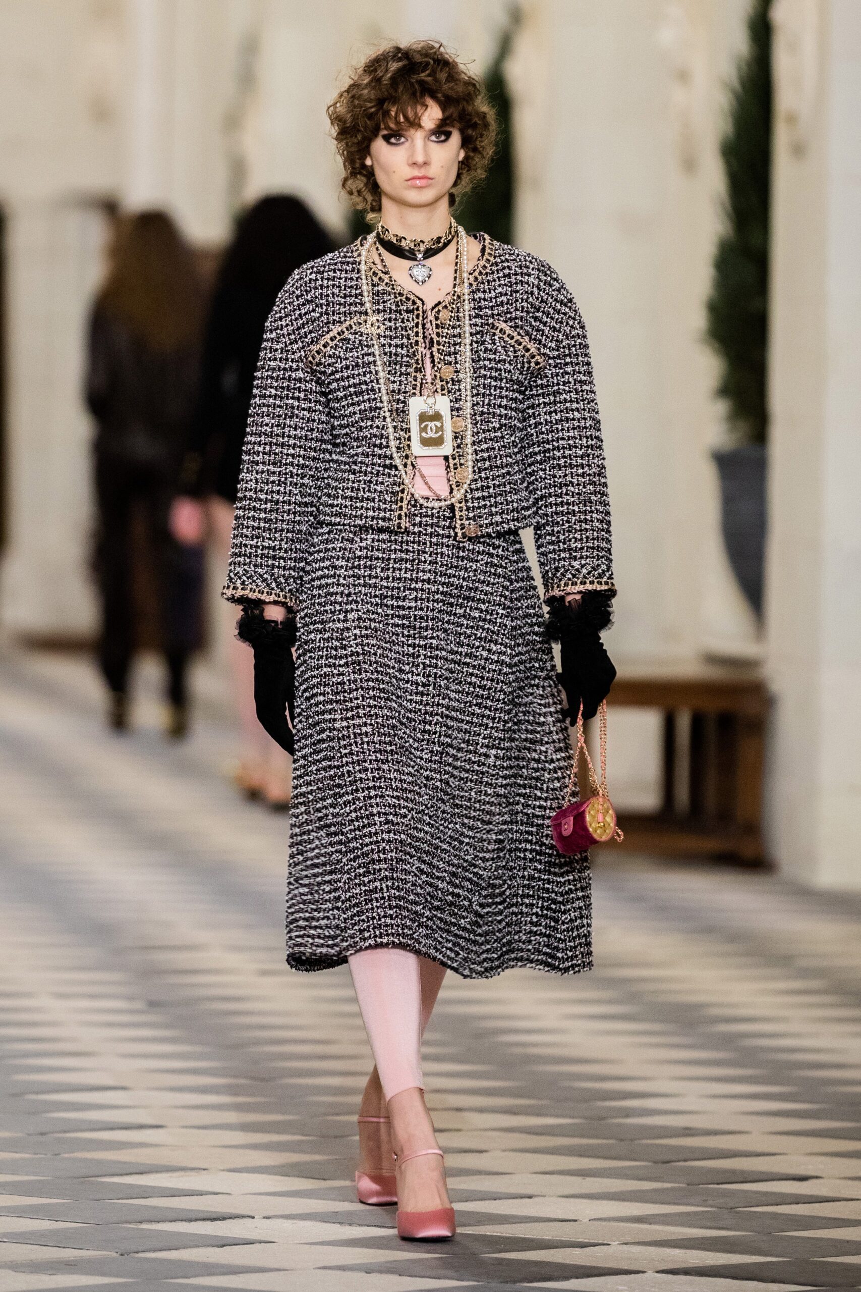 Chanel F/W 21 Look 212