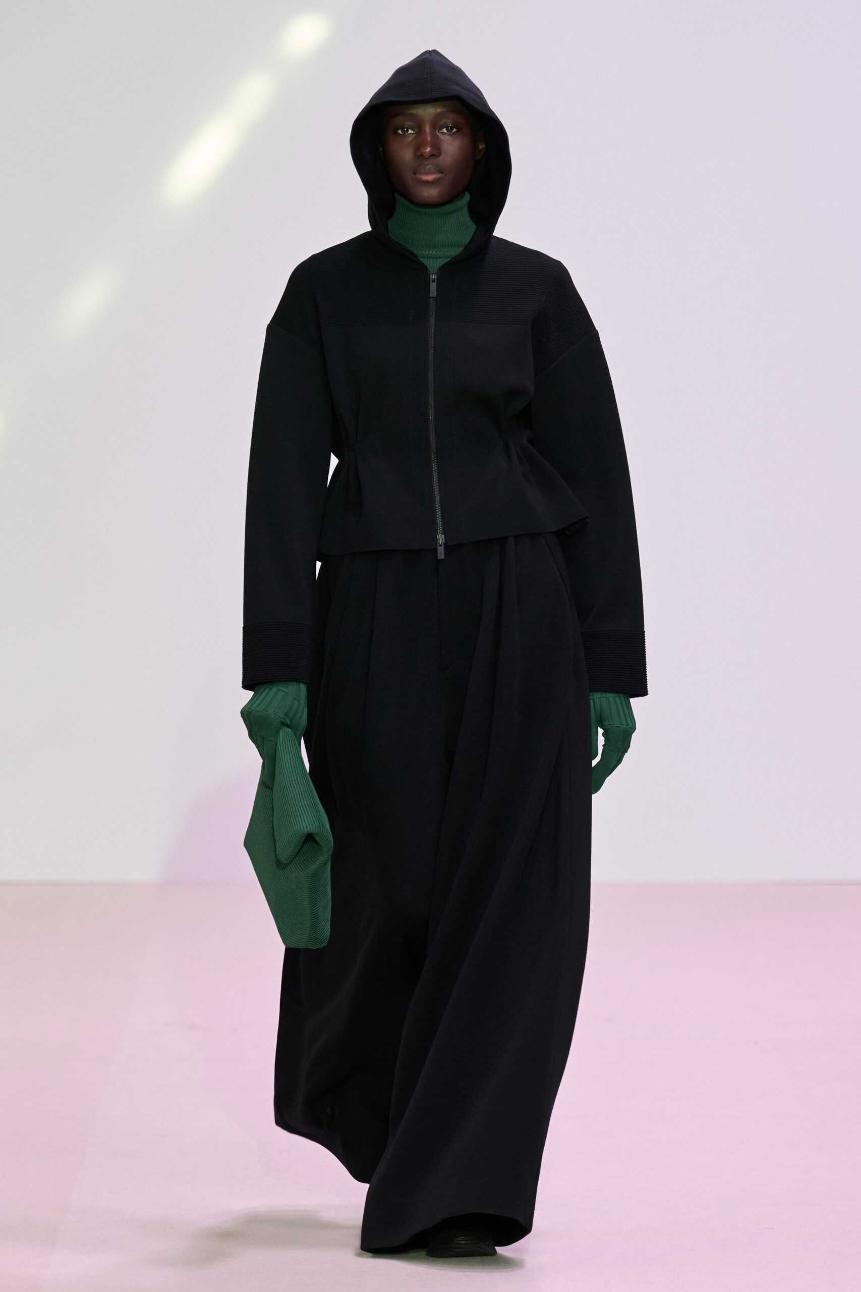 CFCL F/W 23 Look 186