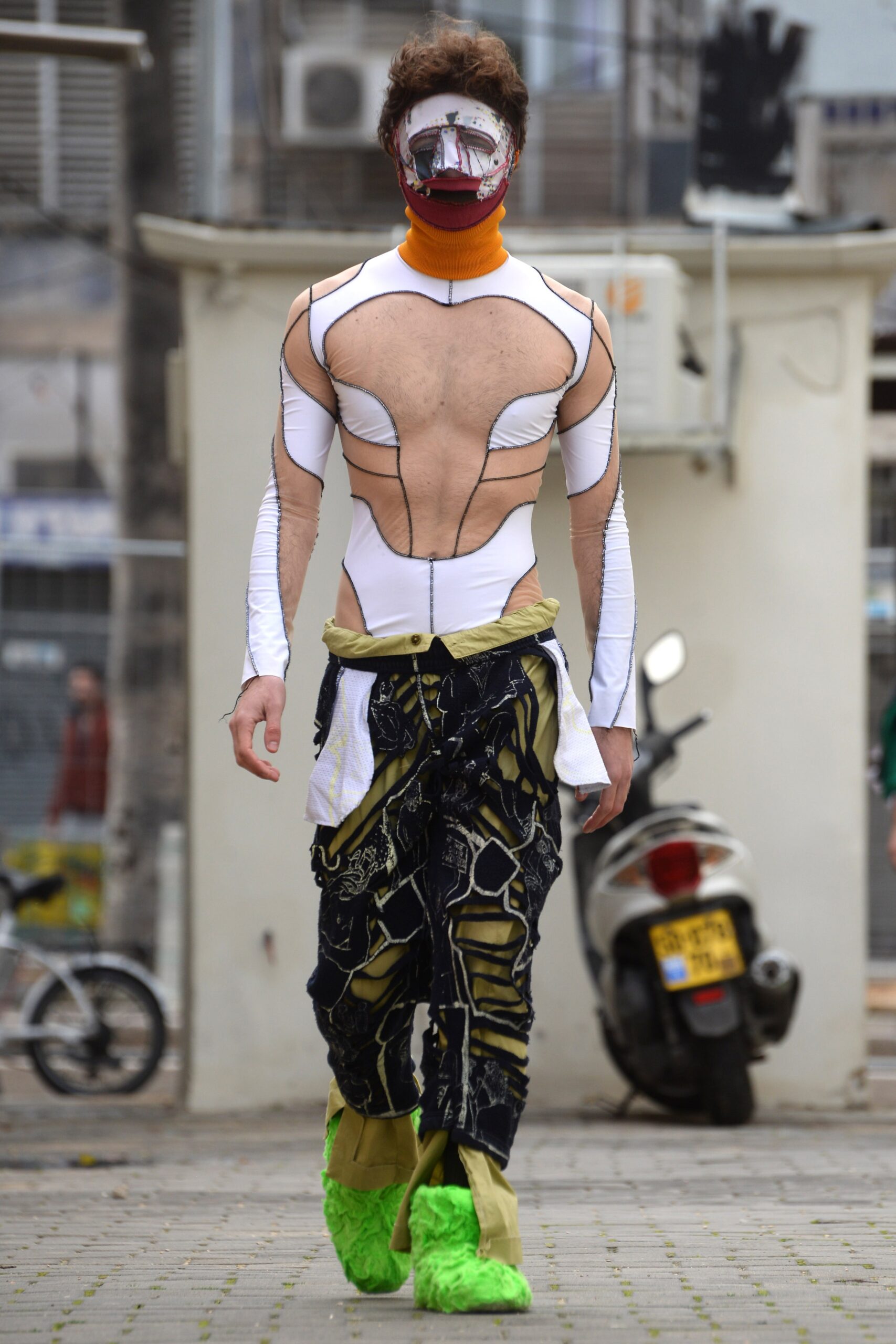 Central Saint Martins F/W 21 Look 16