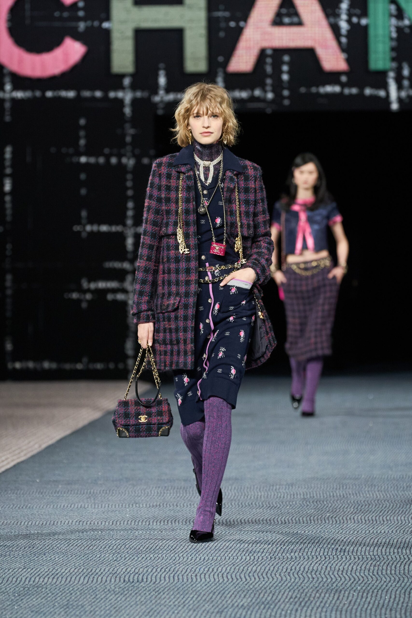 Chanel F/W 22 Look 210