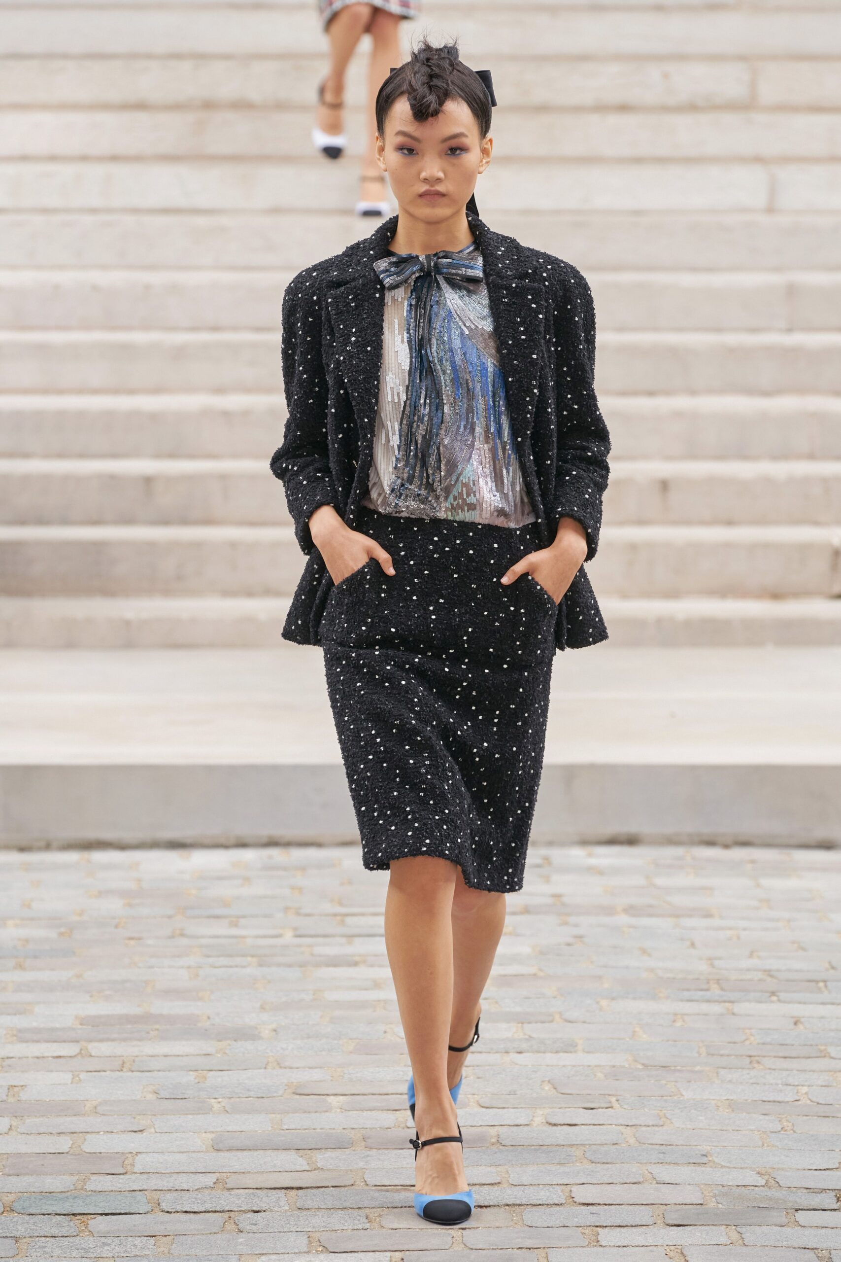 Chanel F/W 21 Couture Look 200