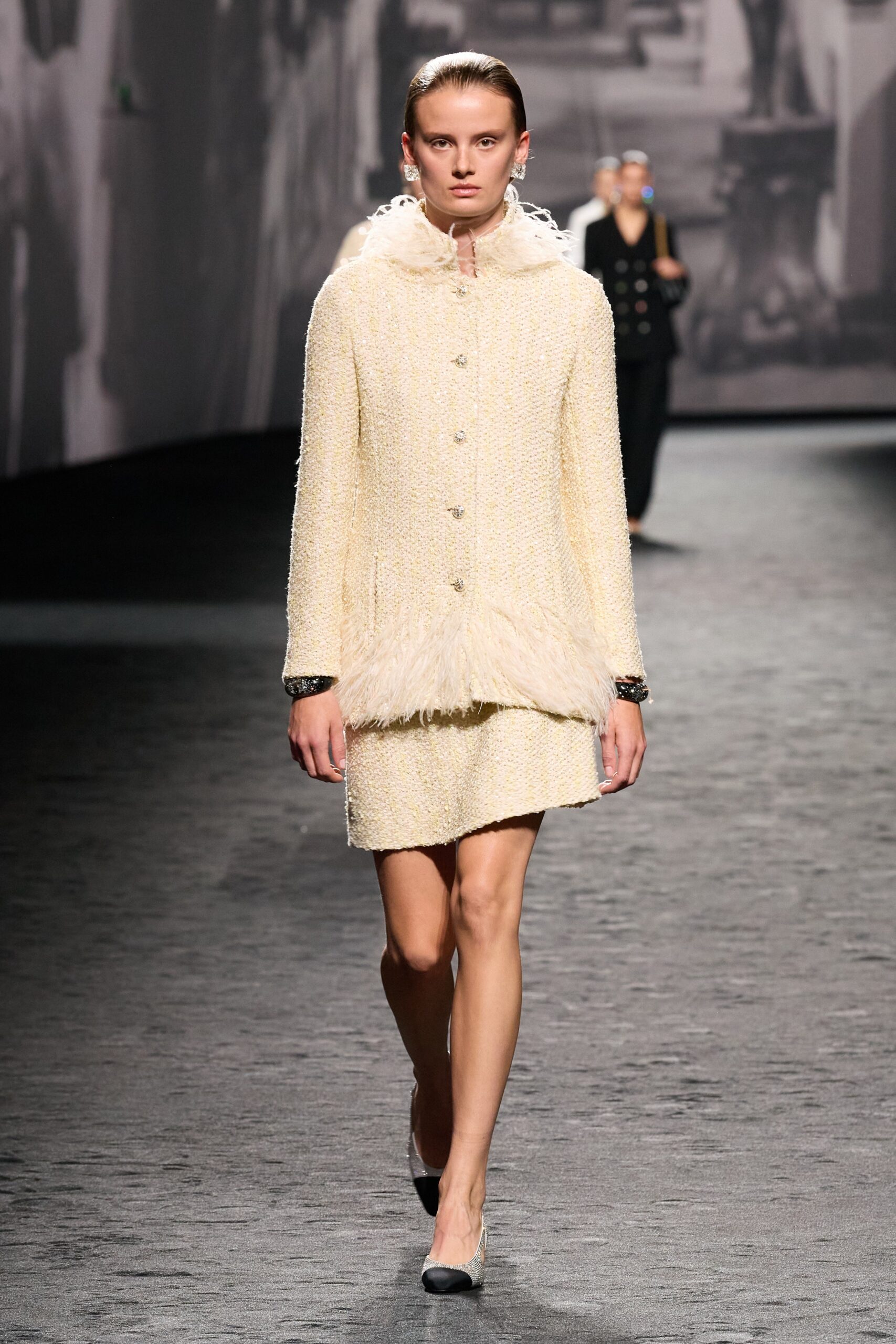 Chanel S/S 23 Look 220