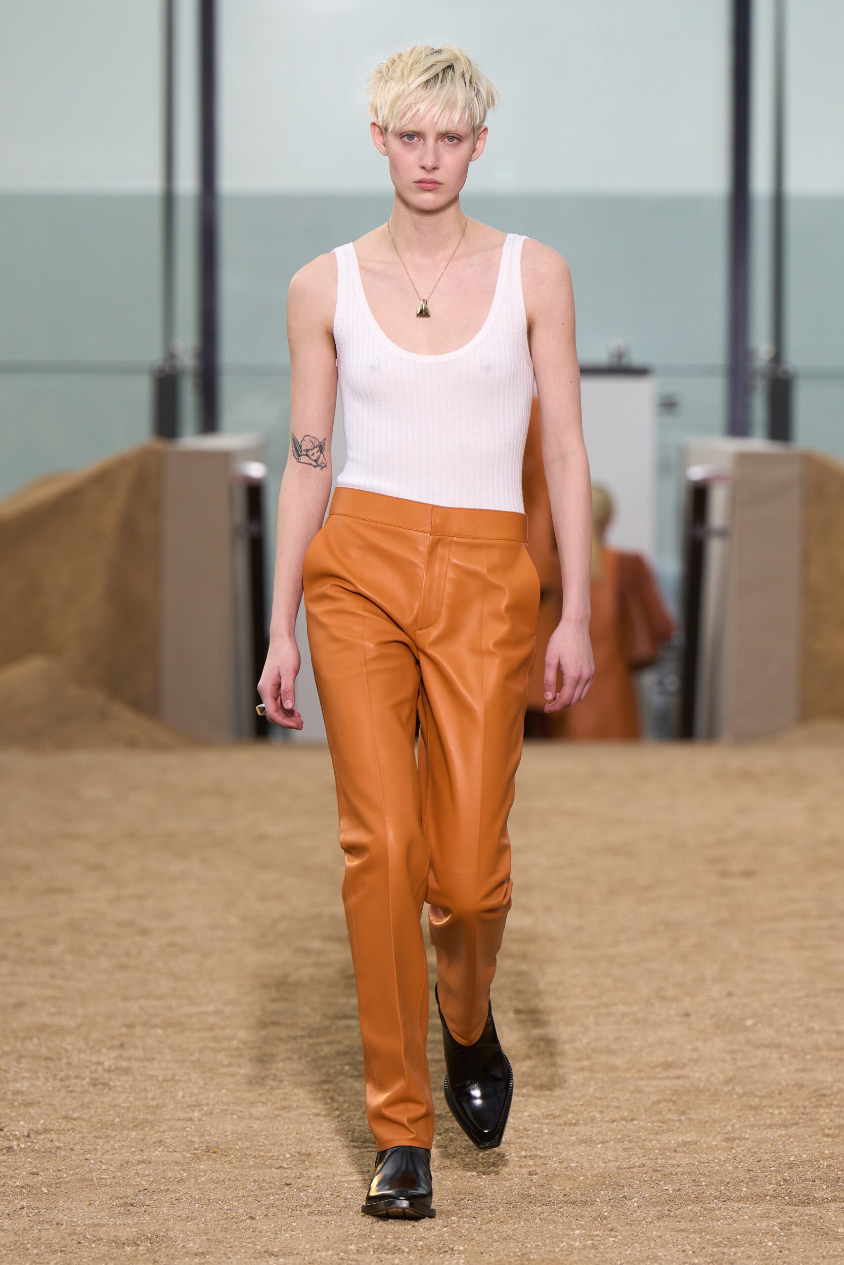 Chloé F/W 22 Look 235