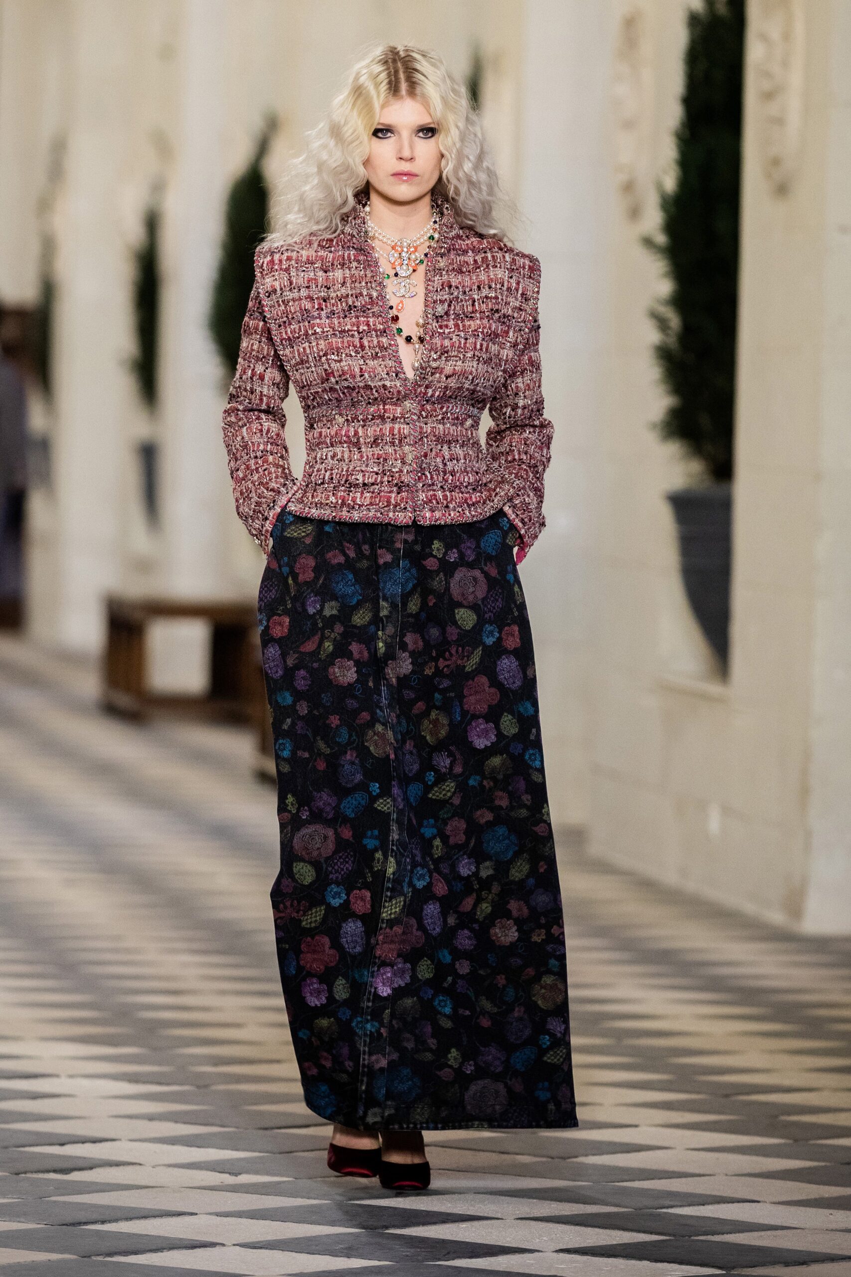 Chanel F/W 21 Look 254