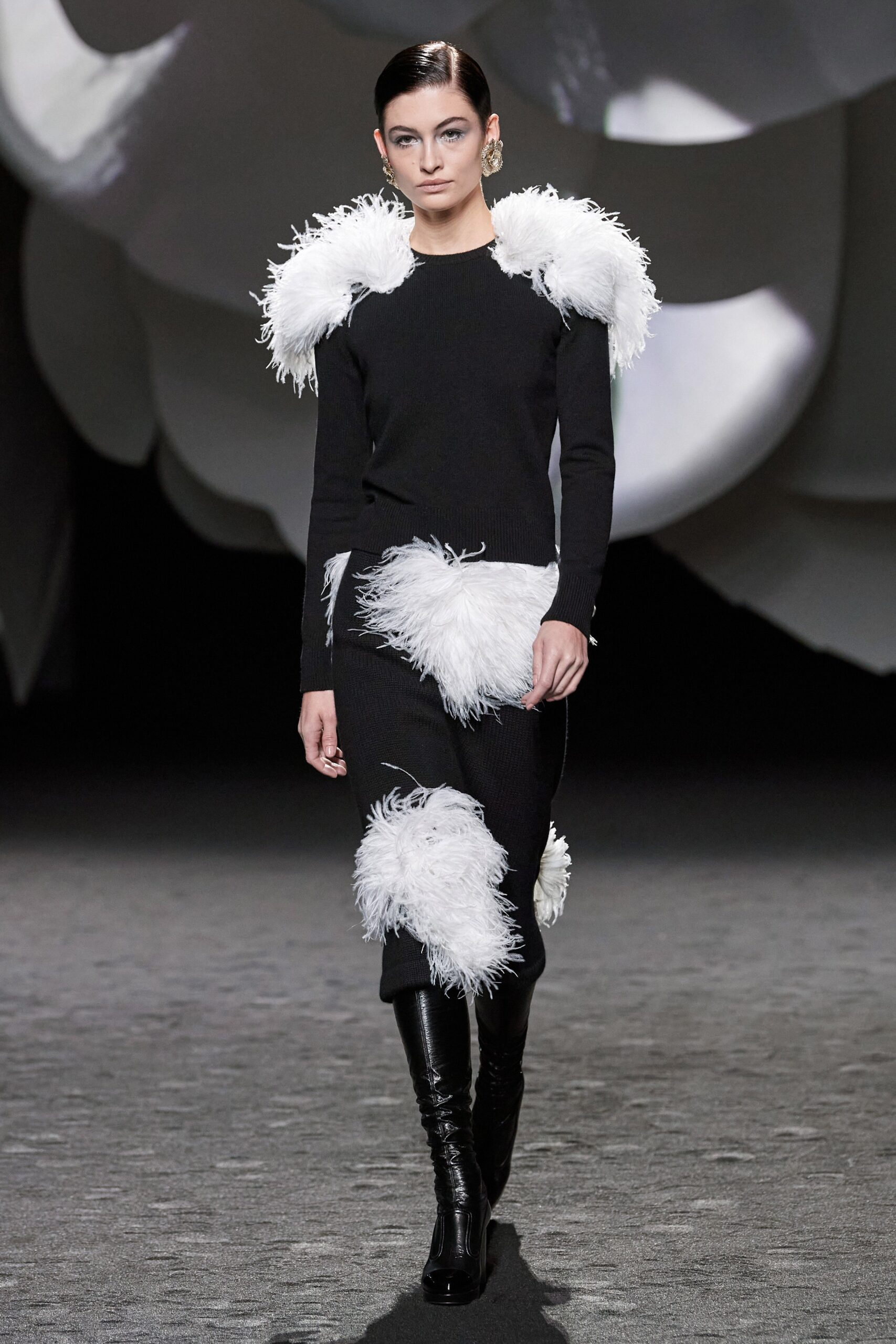 Chanel F/W 23 Look 225