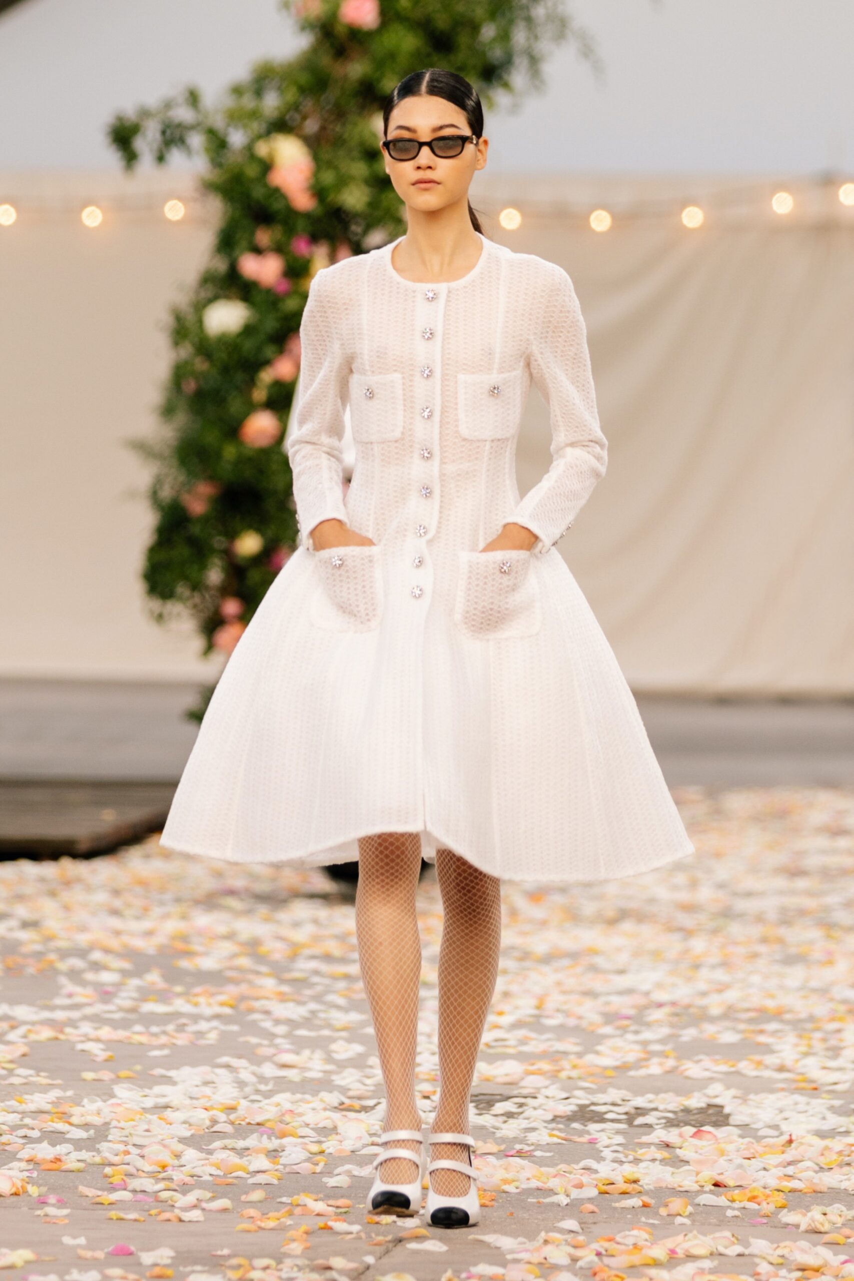 Chanel S/S 21 Couture Look 303