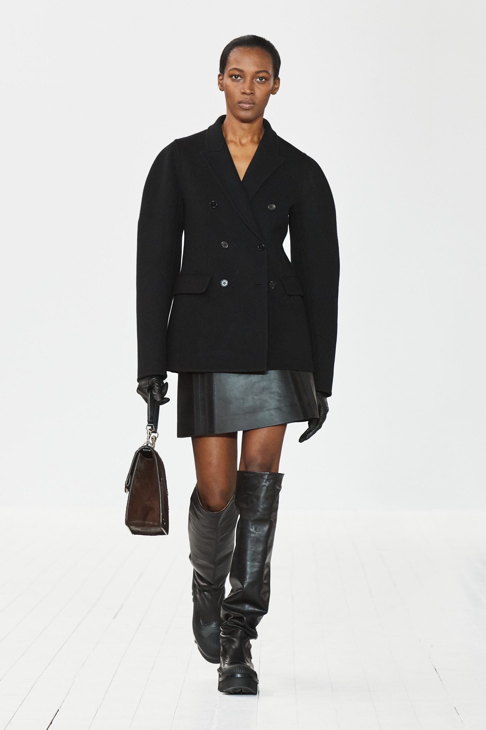 Chloé F/W 23 Look 302