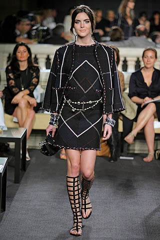 Chanel Resort 07 Look 3