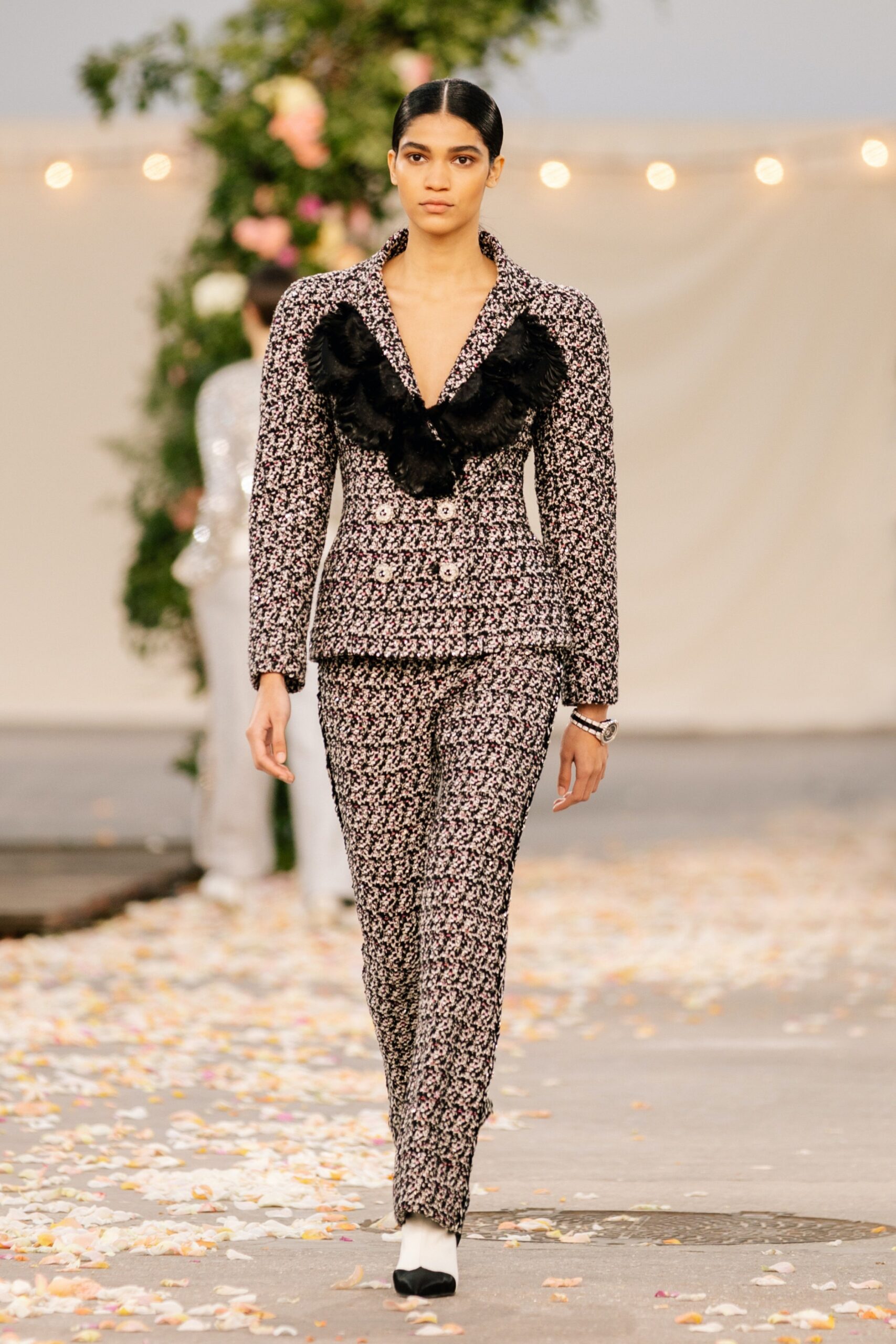 Chanel S/S 21 Couture Look 311