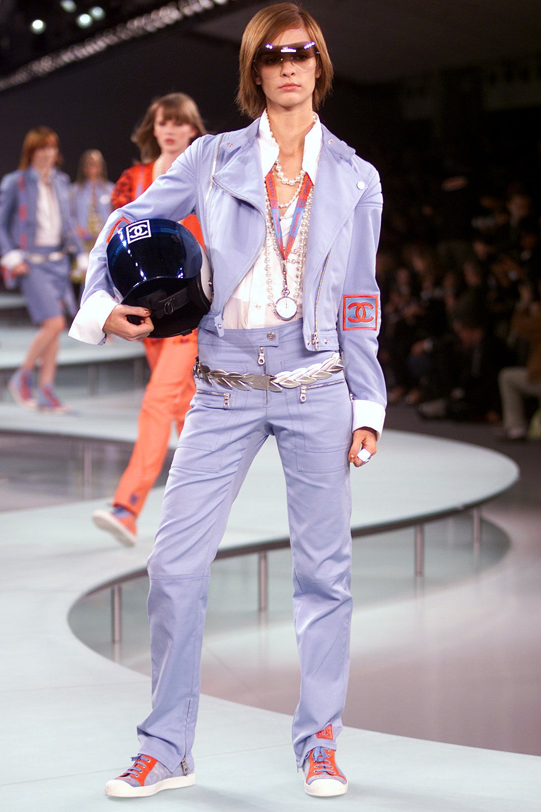 Chanel S/S 02 Look 7