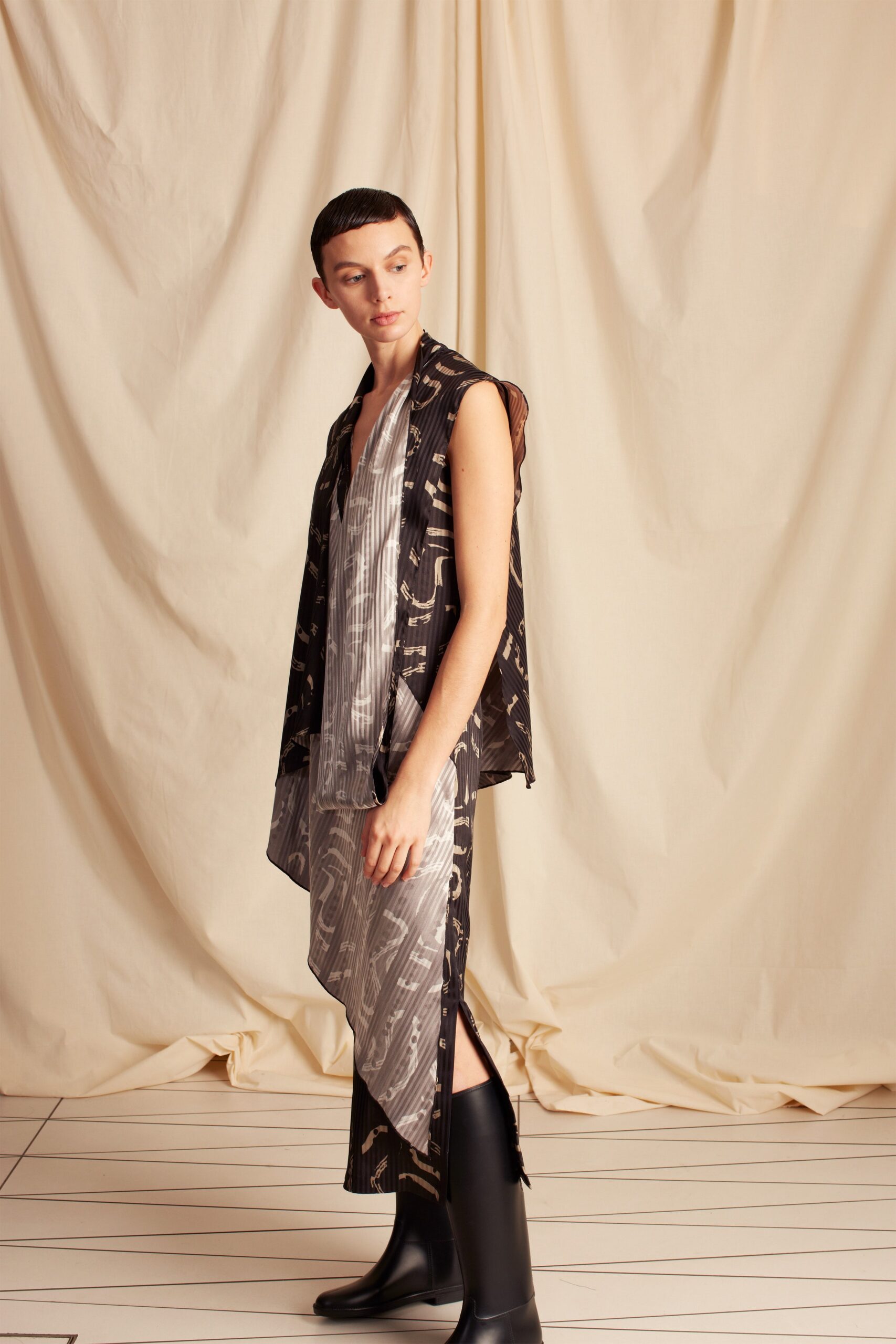 Chalayan F/W 20 Look 312