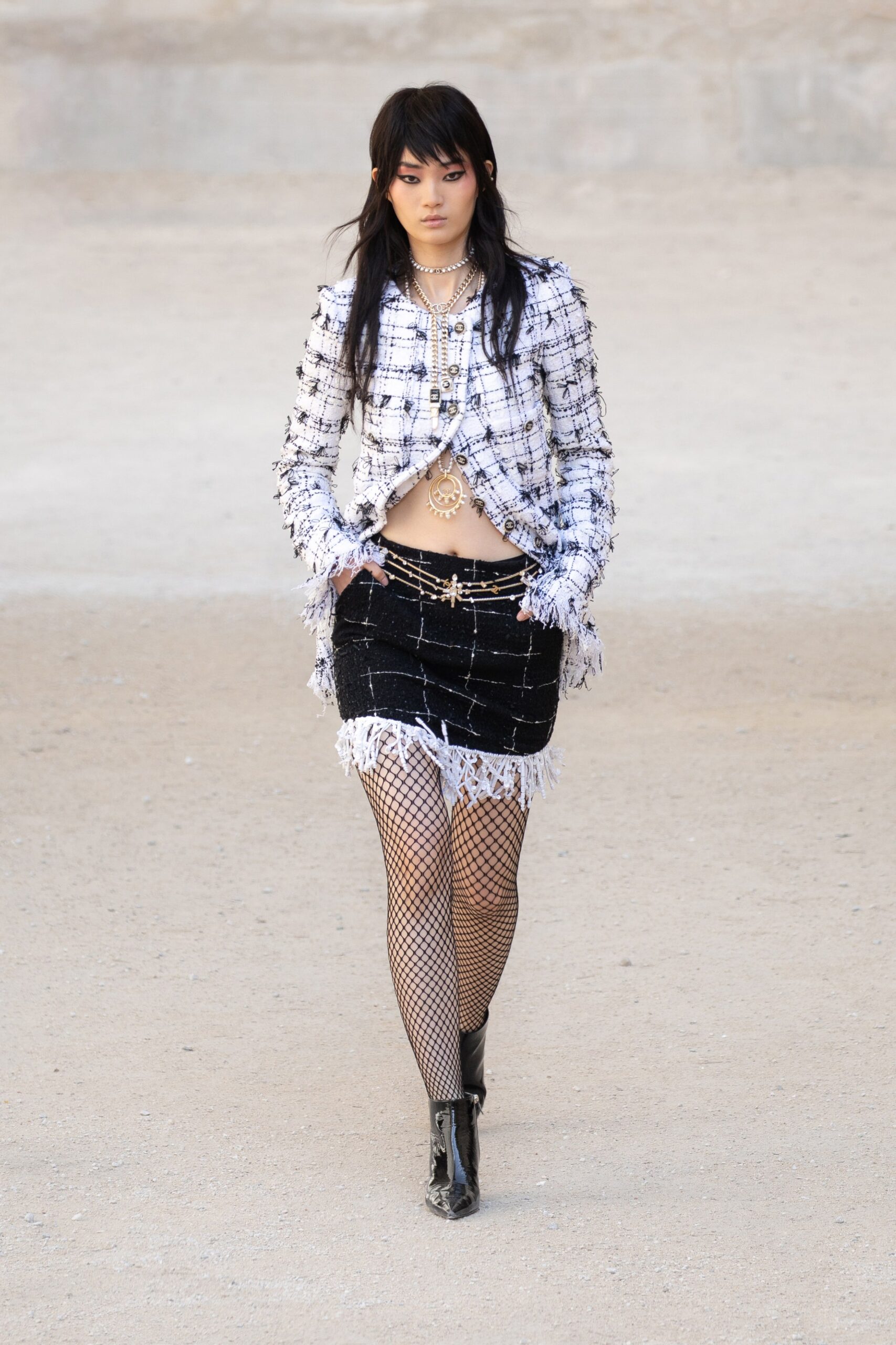 Chanel Resort 22 Look 326