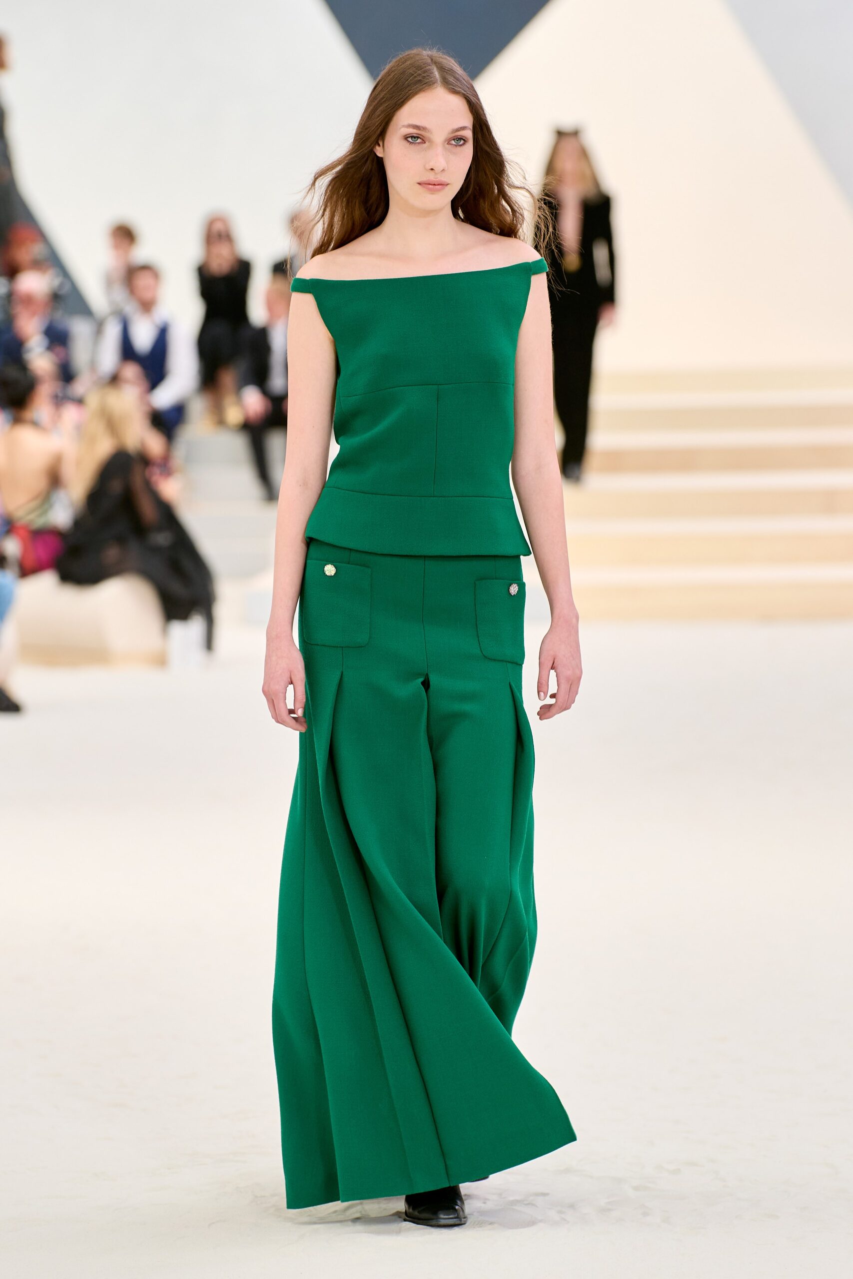 Chanel F/W 22 Couture Look 320