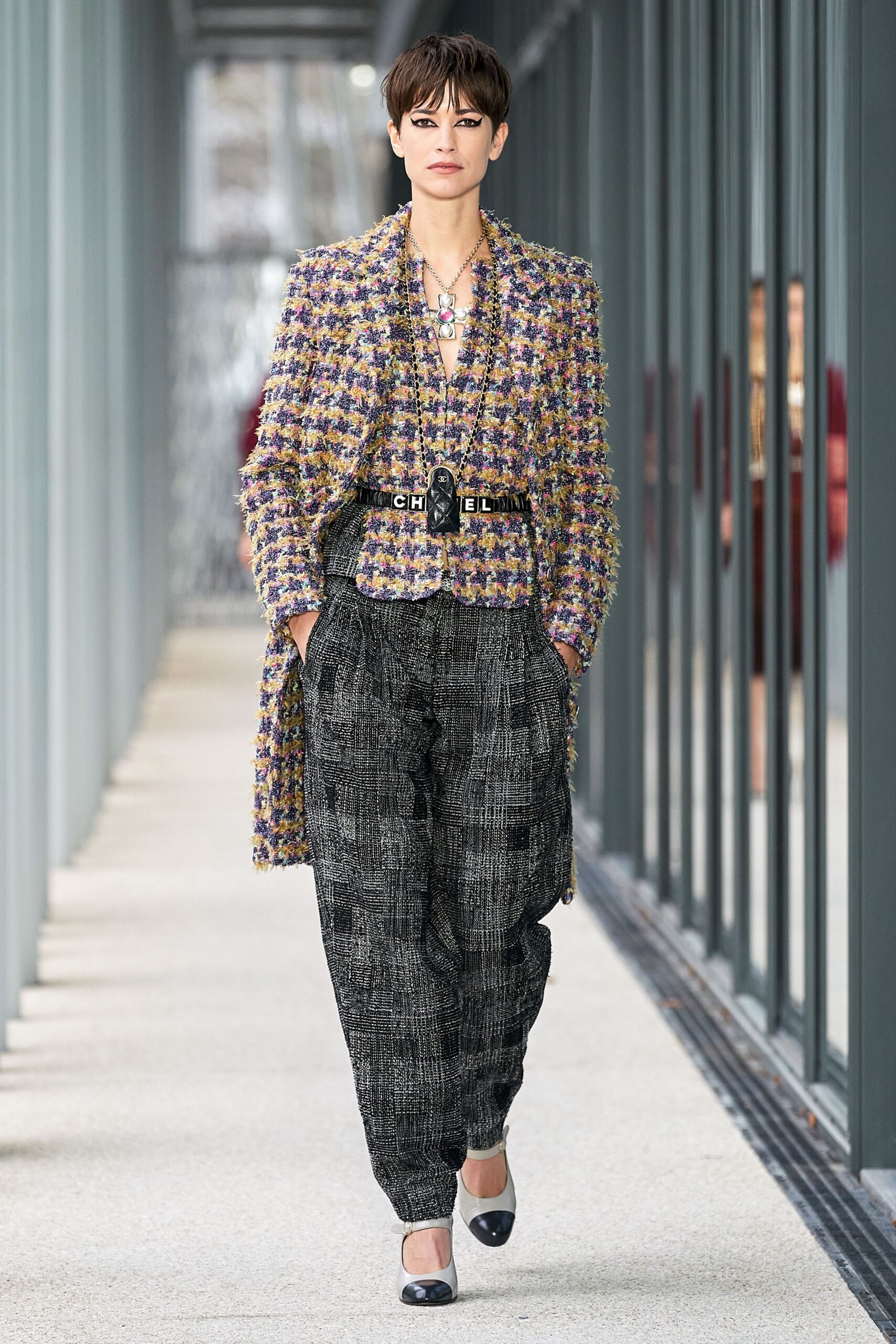 Chanel F/W 22 Look 288