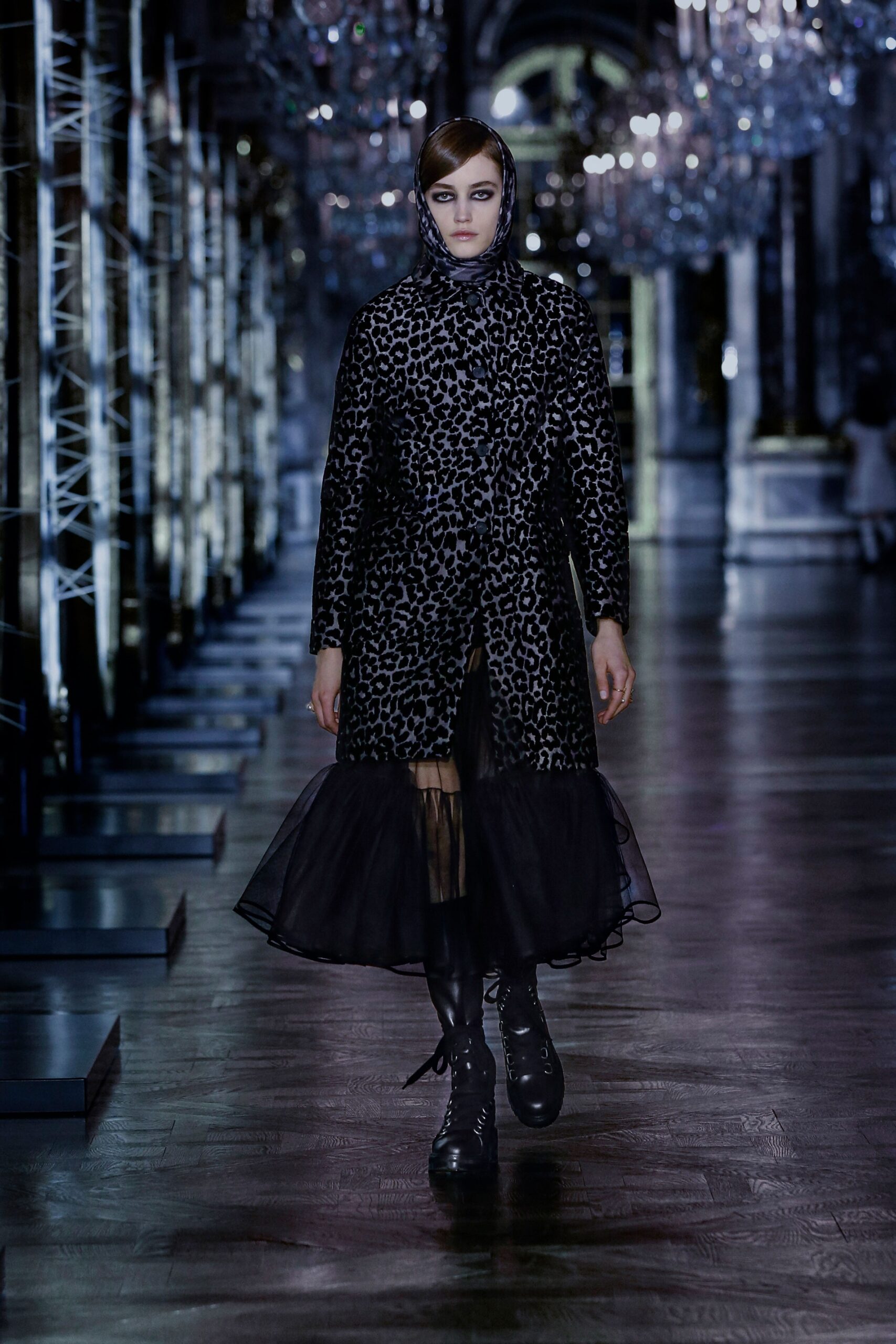 Christian Dior F/W 21 Look 294