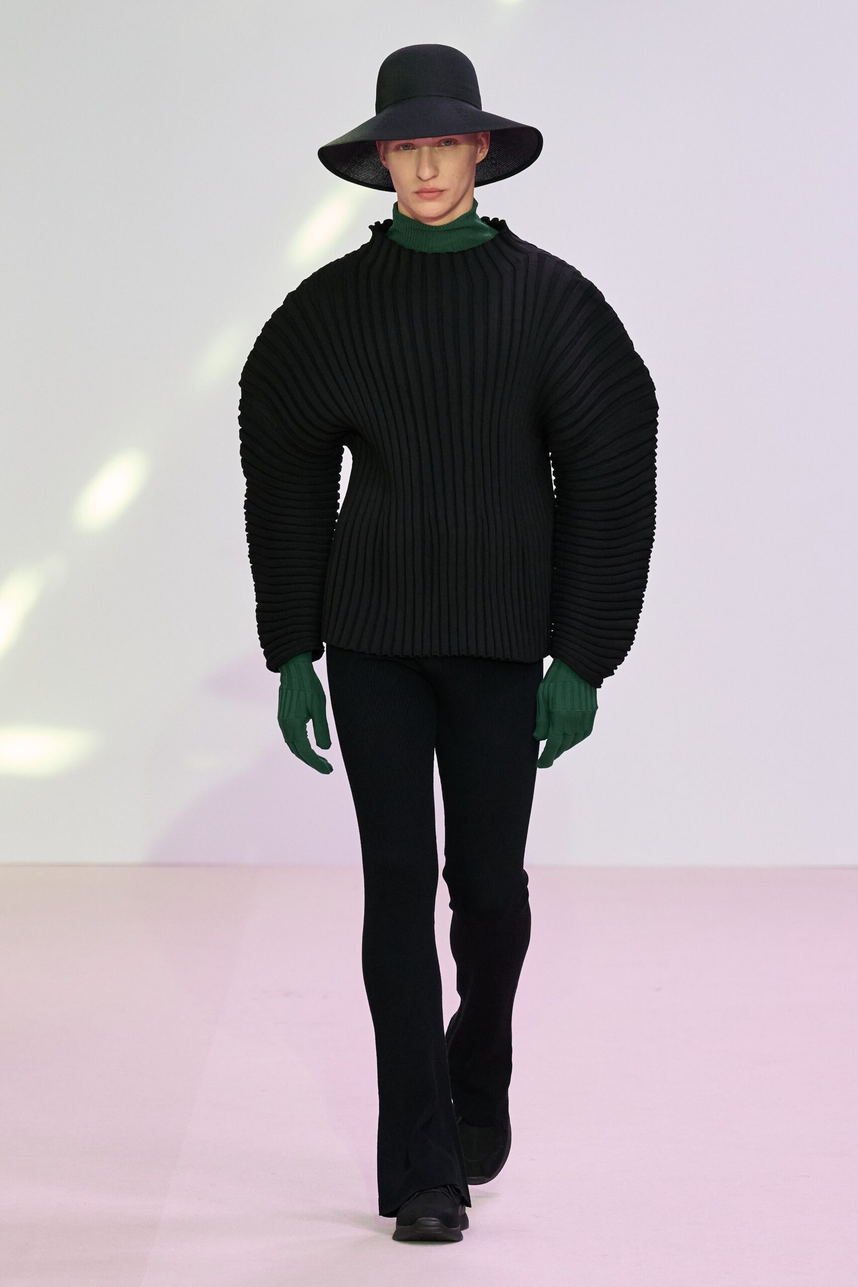CFCL F/W 23 Look 303