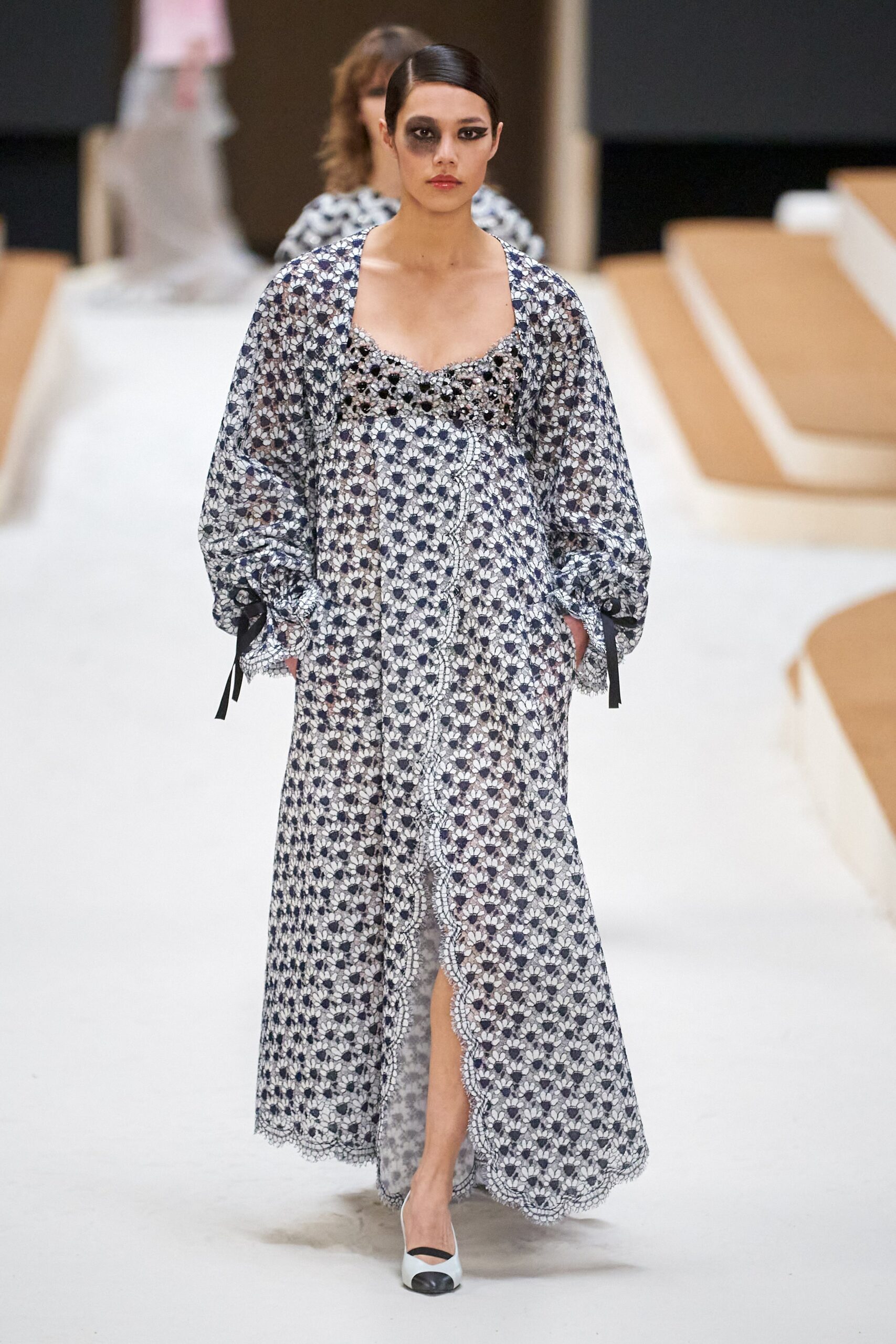 Chanel S/S 22 Couture Look 273