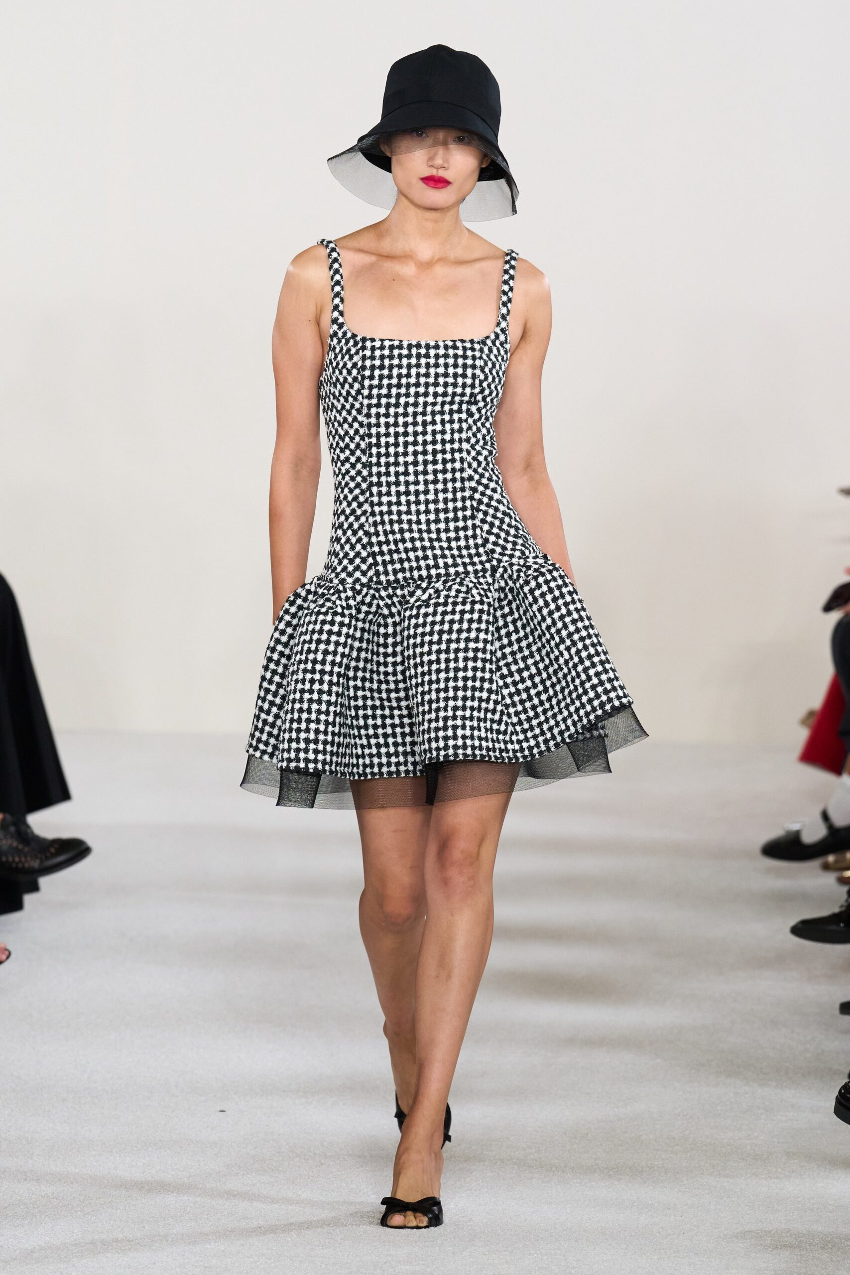 Carolina Herrera S/S 23 Look 197